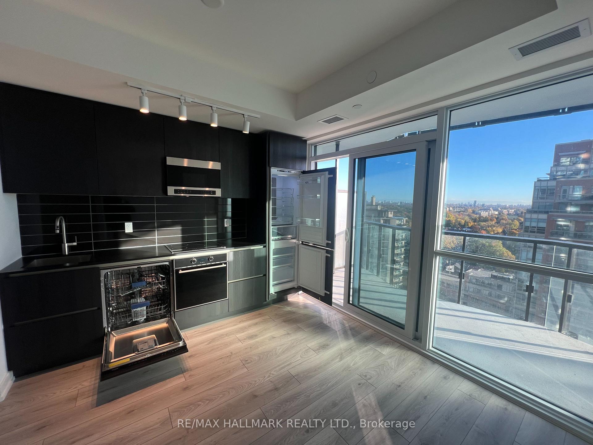 Photo 12 of Unit 1303, 120 Broadway Avenue, Toronto, Mount Pleasant West — HOMEH