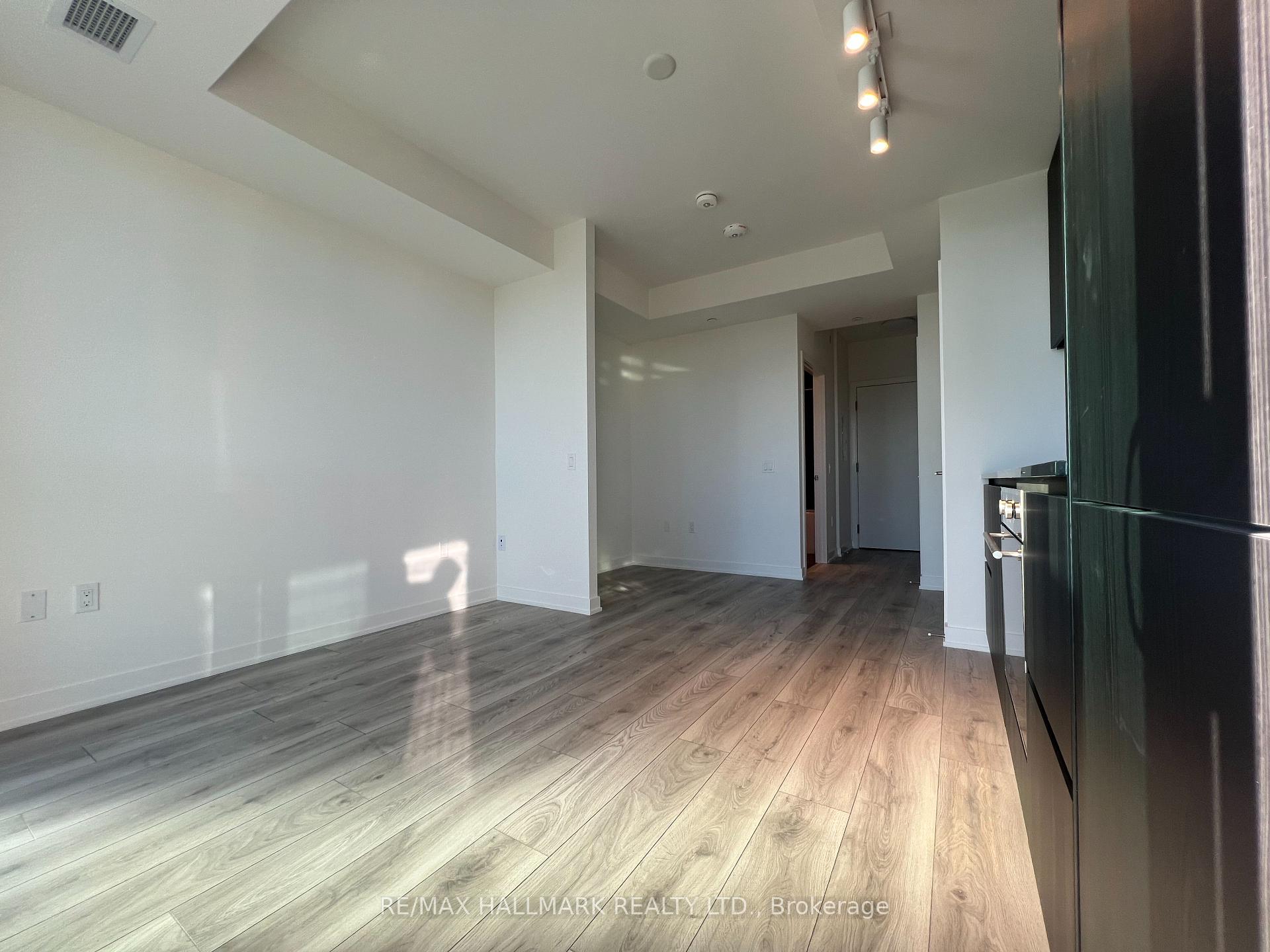 Photo 13 of Unit 1303, 120 Broadway Avenue, Toronto, Mount Pleasant West — HOMEH