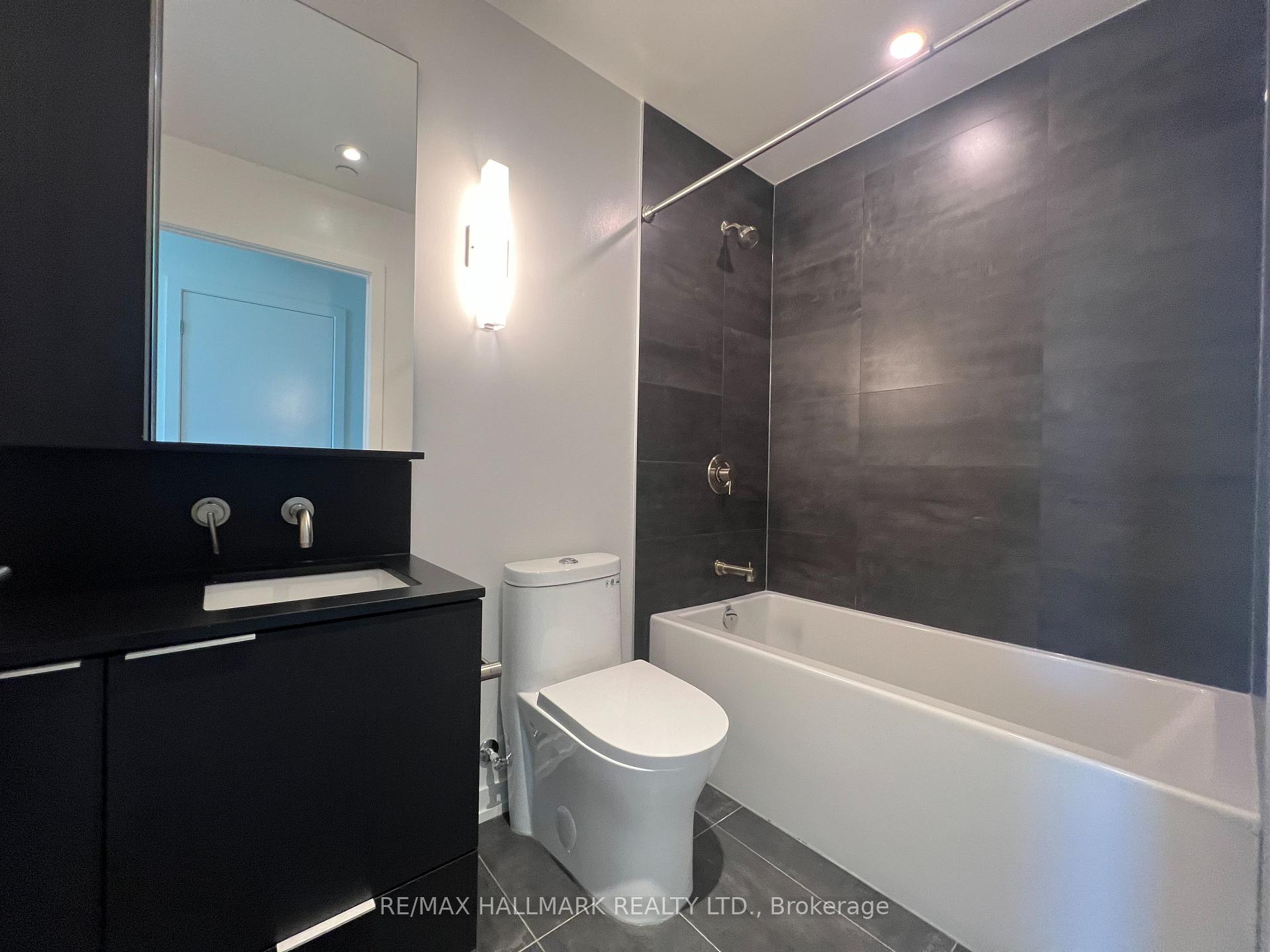 Photo 18 of Unit 1303, 120 Broadway Avenue, Toronto, Mount Pleasant West — HOMEH