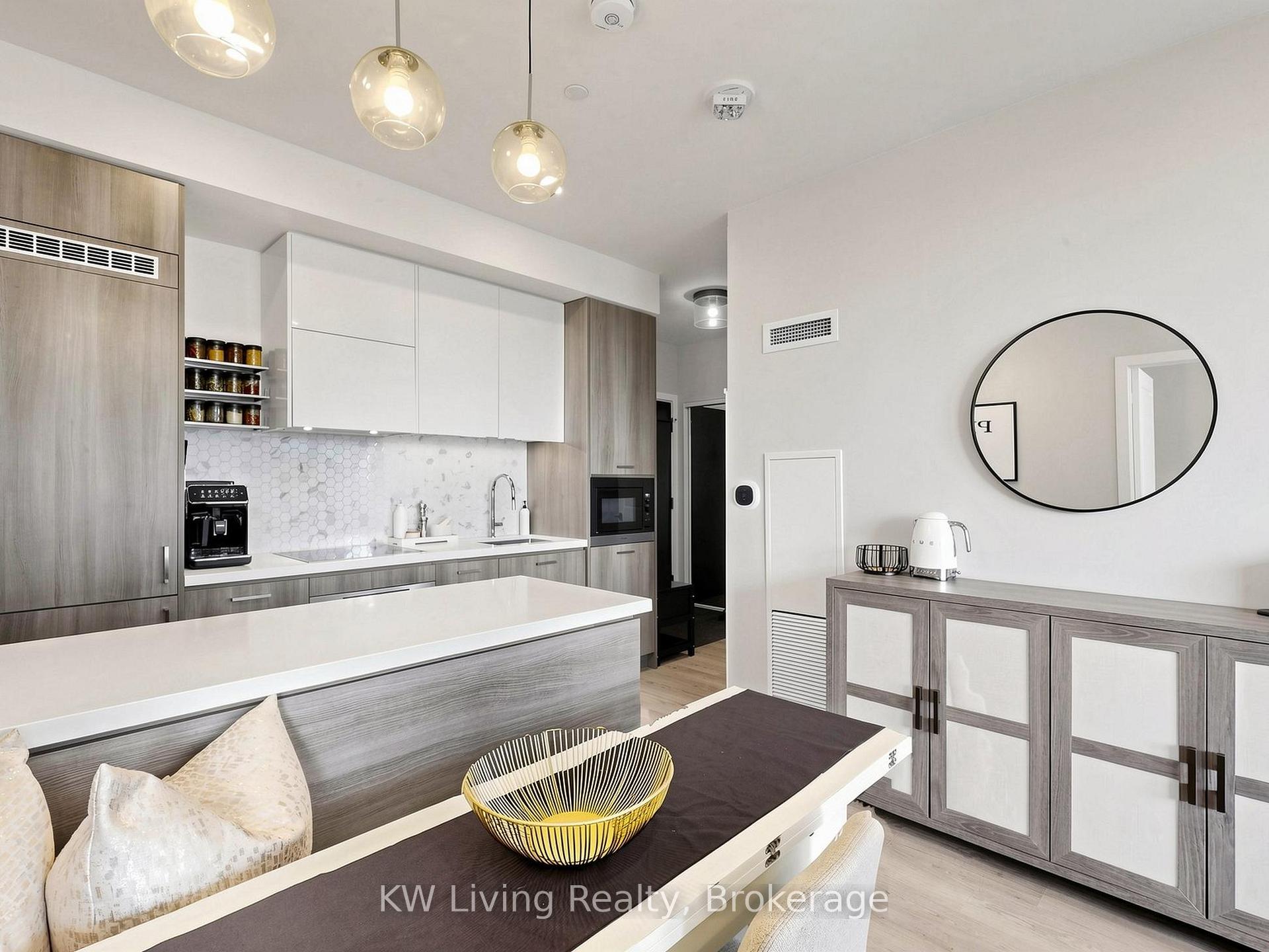 Photo 5 of Unit 406, 11 Lillian Street, Toronto, Mount Pleasant West — HOMEH