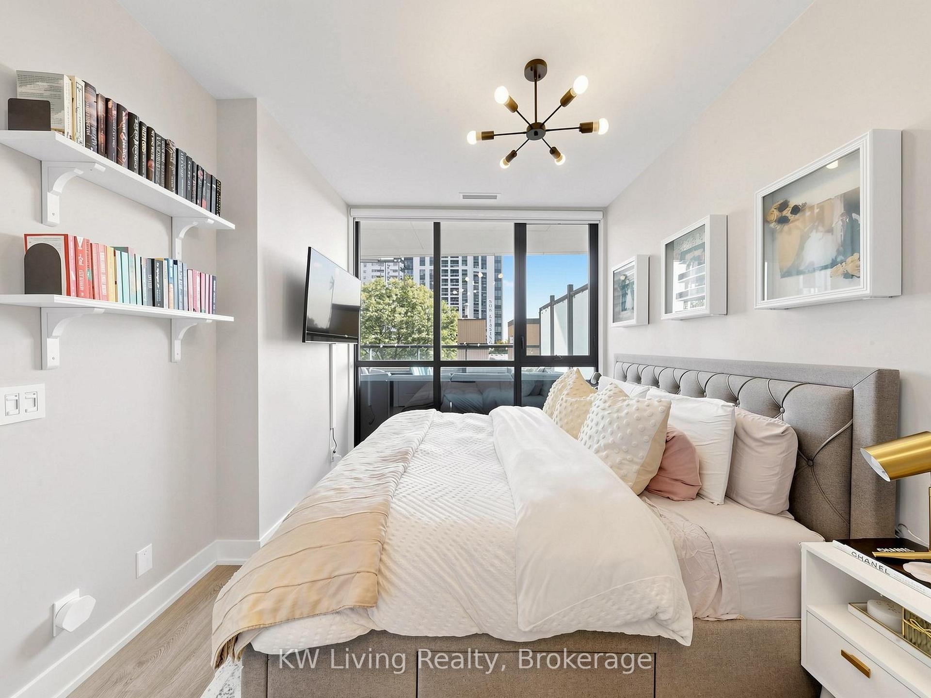 Photo 18 of Unit 406, 11 Lillian Street, Toronto, Mount Pleasant West — HOMEH