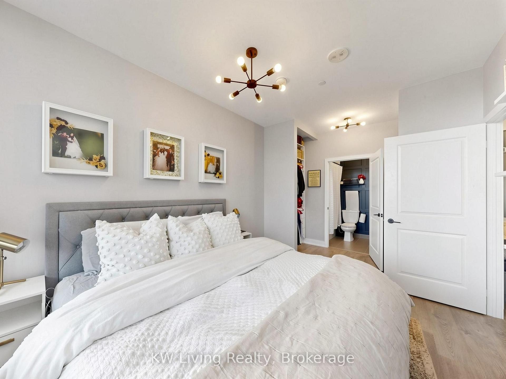 Photo 20 of Unit 406, 11 Lillian Street, Toronto, Mount Pleasant West — HOMEH
