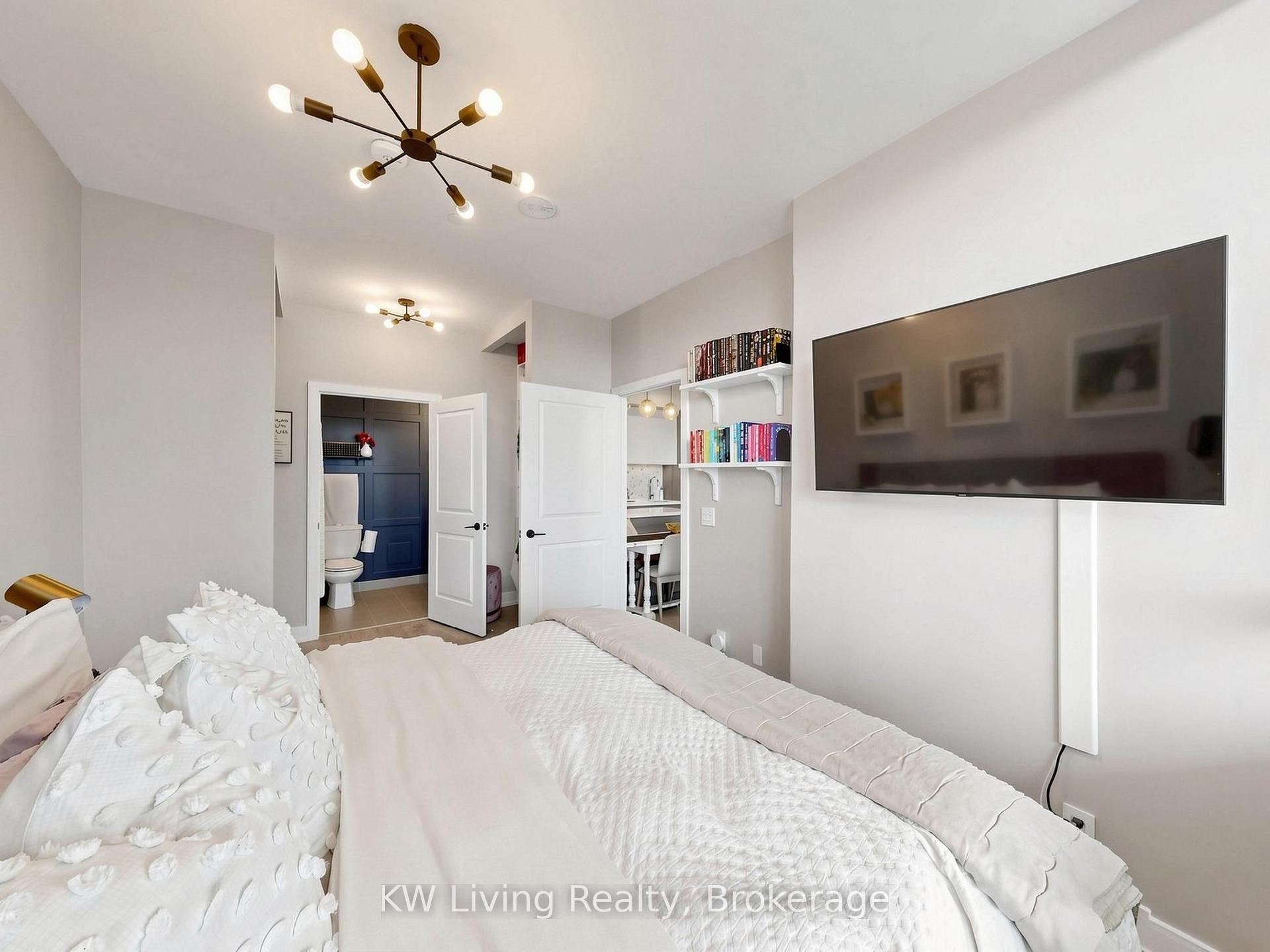 Photo 21 of Unit 406, 11 Lillian Street, Toronto, Mount Pleasant West — HOMEH