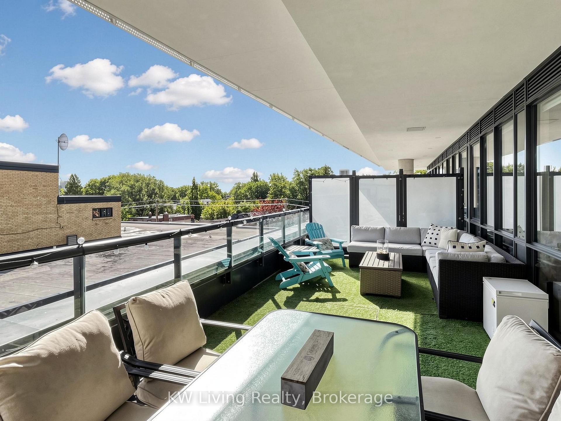 Photo 27 of Unit 406, 11 Lillian Street, Toronto, Mount Pleasant West — HOMEH