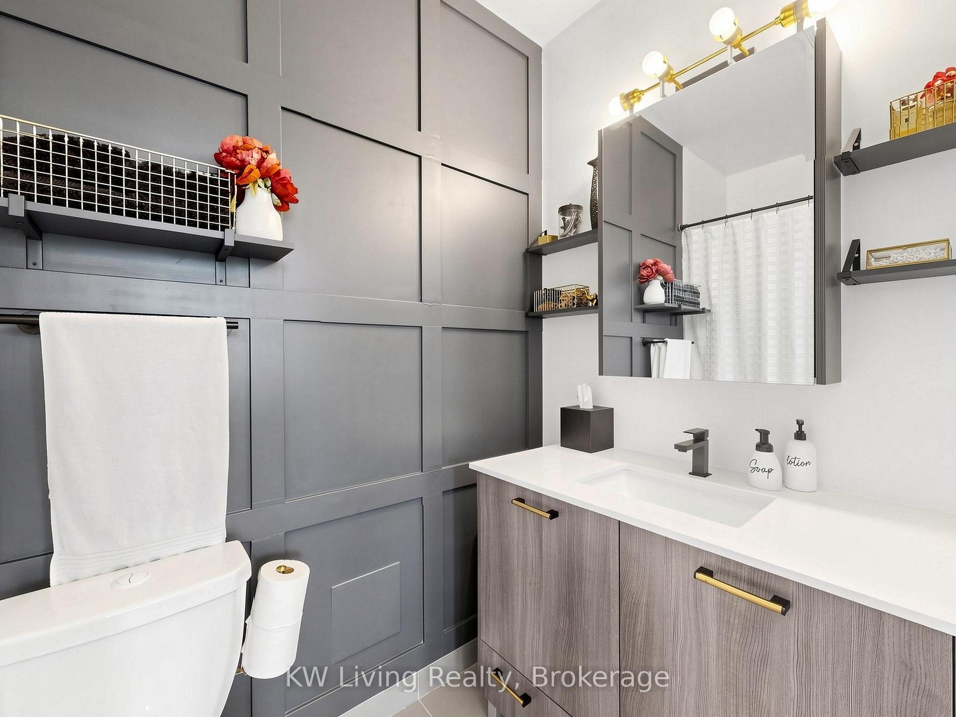 Photo 33 of Unit 406, 11 Lillian Street, Toronto, Mount Pleasant West — HOMEH