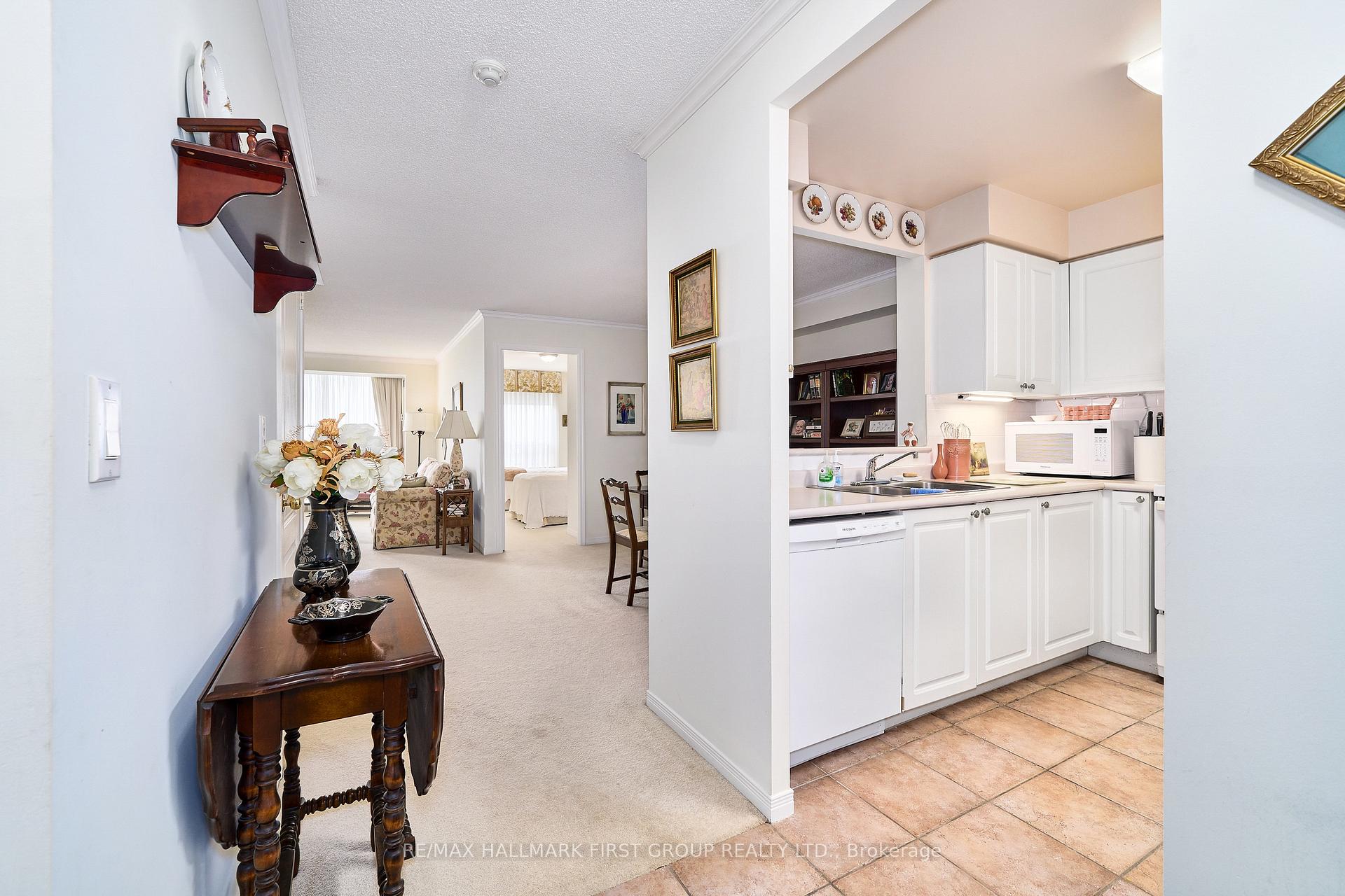Photo 9 of Unit 1411, 1000 The Road N, Pickering, Town Centre — HOMEH