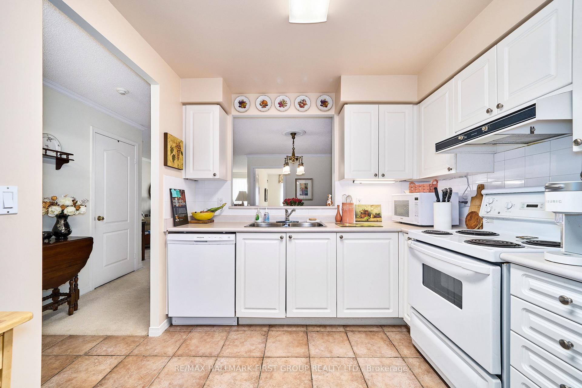 Photo 13 of Unit 1411, 1000 The Road N, Pickering, Town Centre — HOMEH