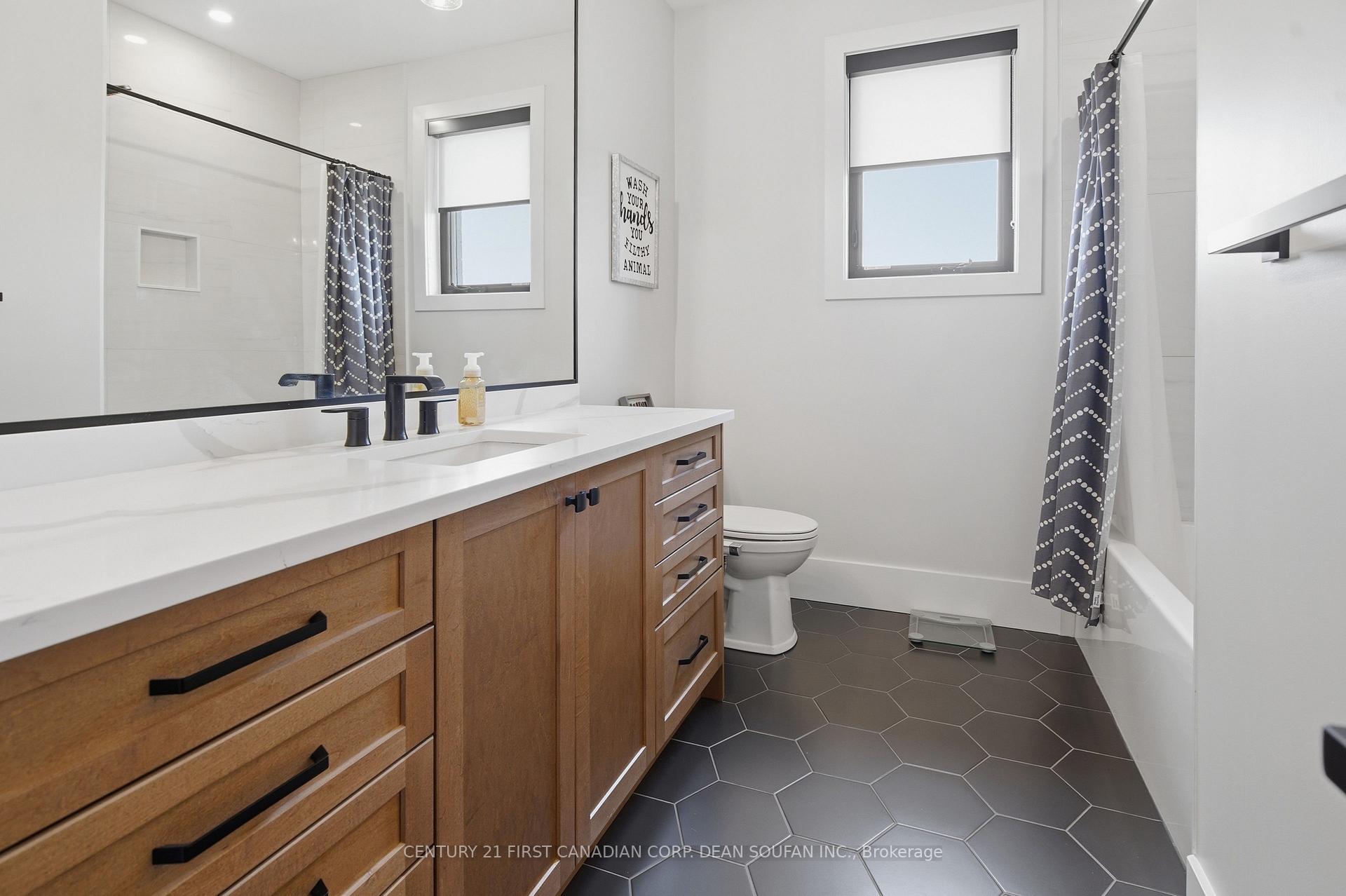 Photo 36 of 7218 Silver Creek Circle, London, South V — HOMEH
