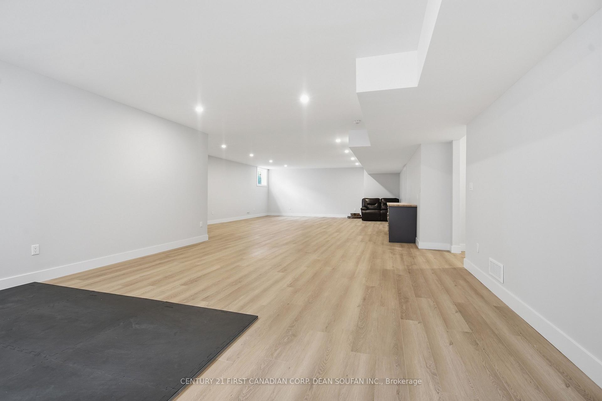 Photo 38 of 7218 Silver Creek Circle, London, South V — HOMEH