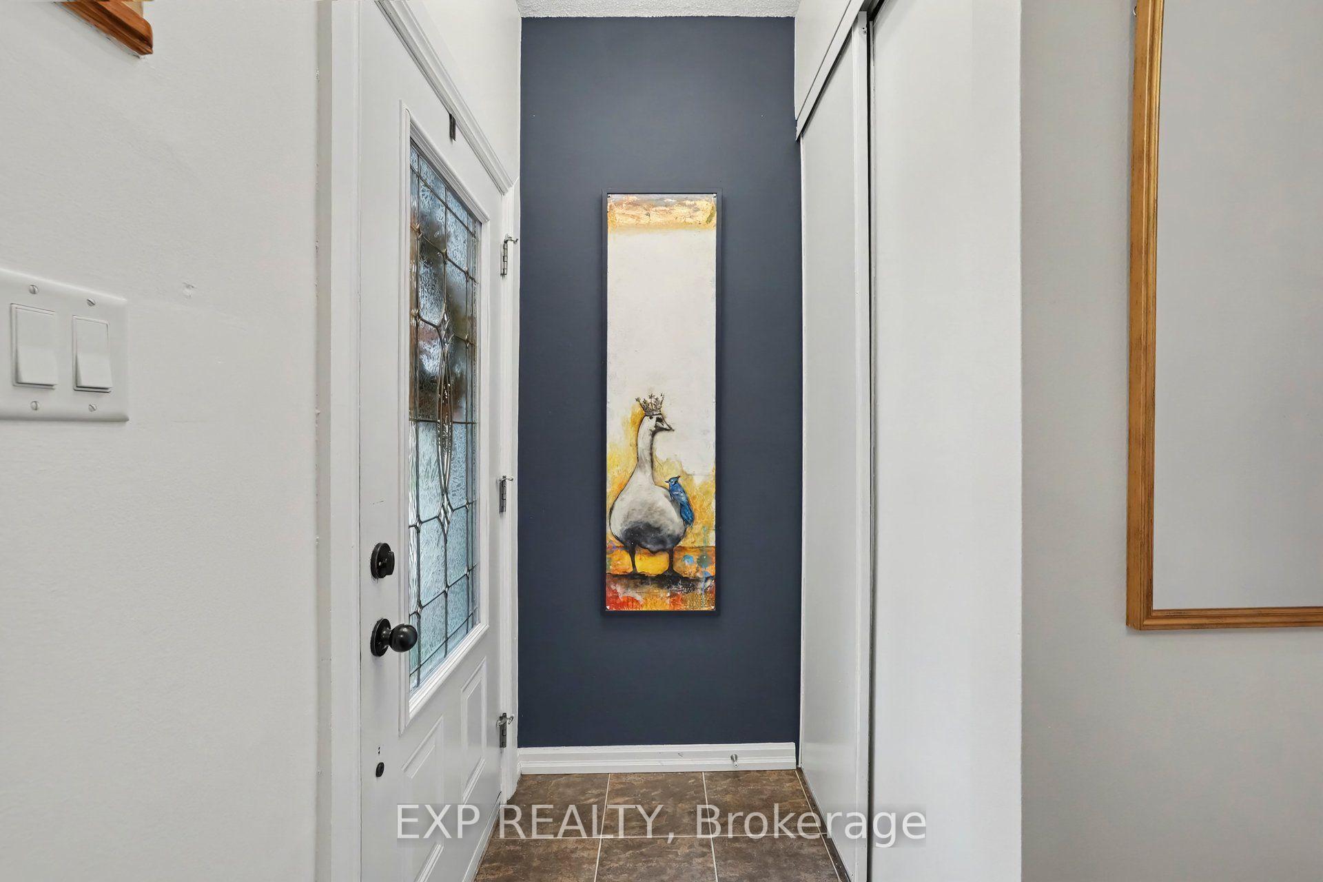 Photo 4 of 46 Westcliffe Street, Ottawa, Westcliffe Estates — HOMEH