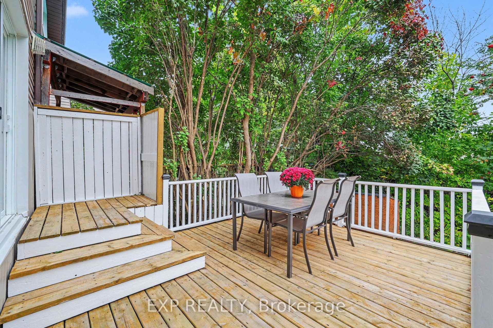 Photo 32 of 46 Westcliffe Street, Ottawa, Westcliffe Estates — HOMEH
