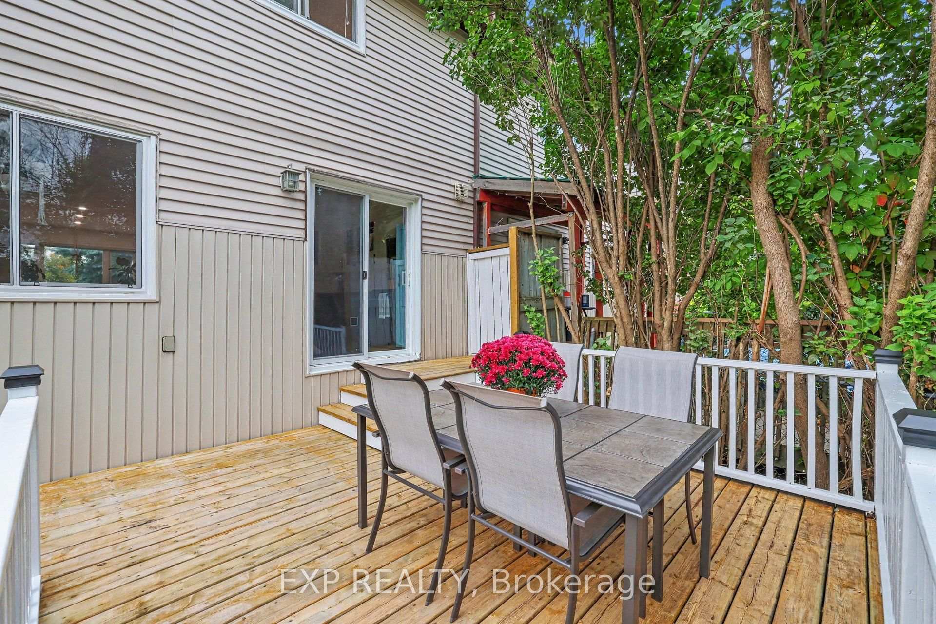 Photo 33 of 46 Westcliffe Street, Ottawa, Westcliffe Estates — HOMEH