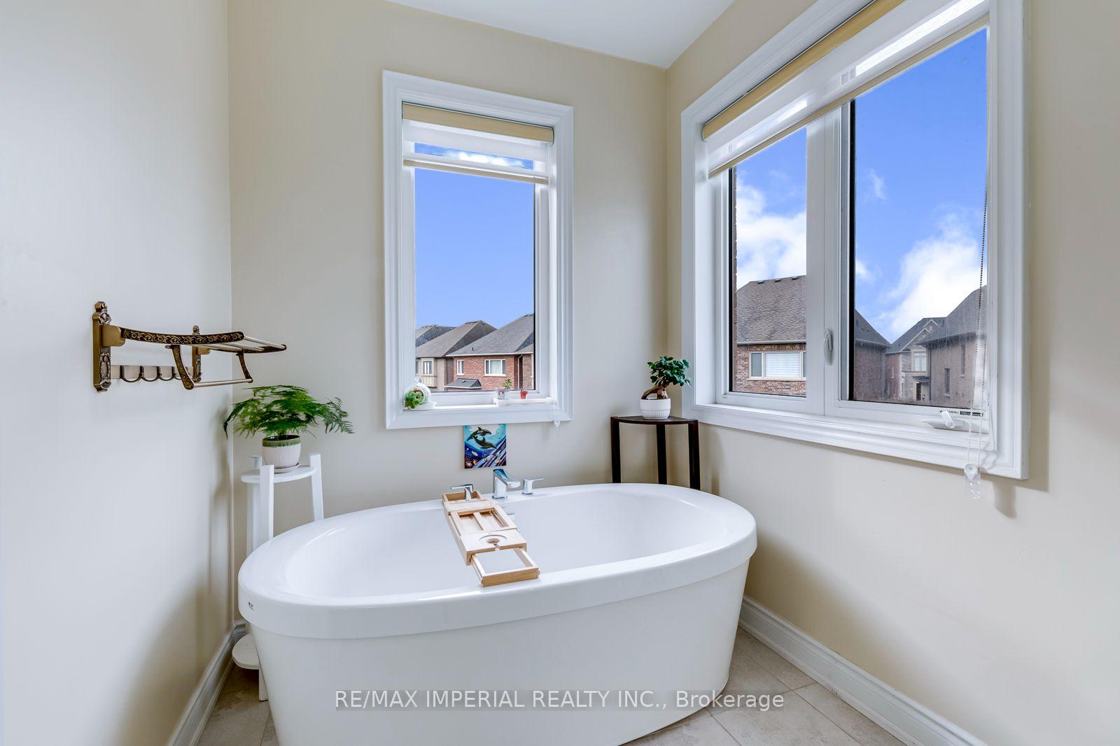 Photo 23 of 3164 Post Road, Oakville, Glenorchy — HOMEH