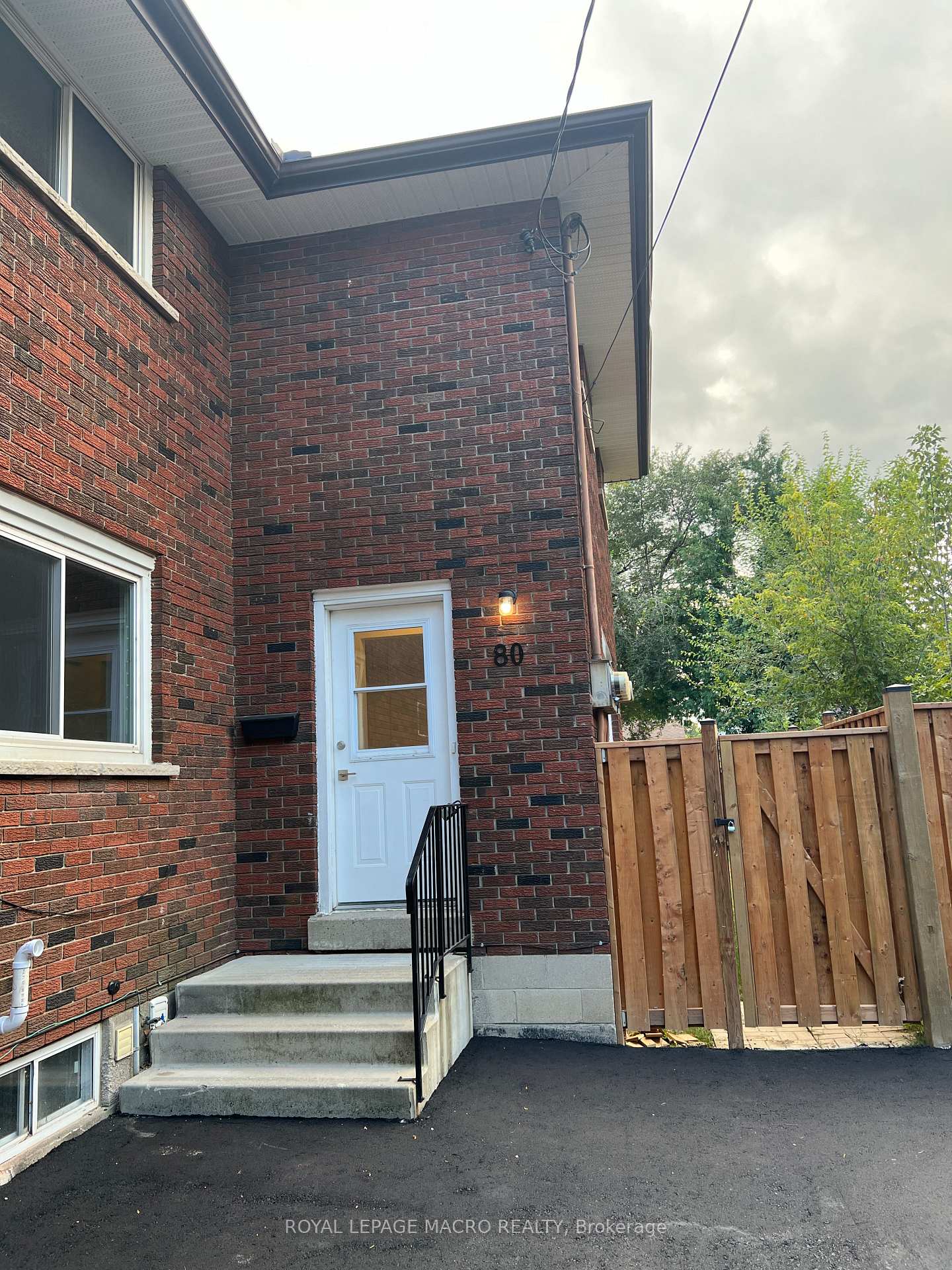 Photo 2 of 80 Delawana Drive, Hamilton, Riverdale — HOMEH