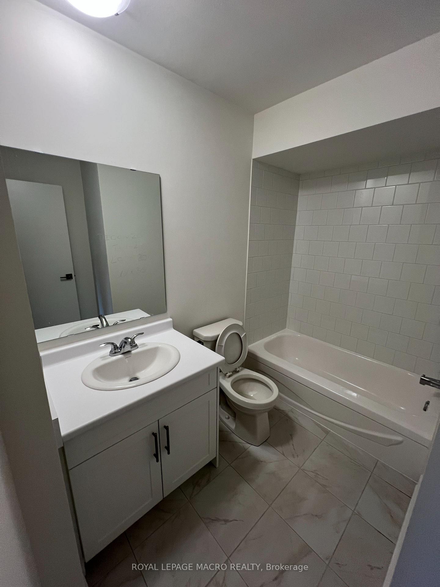 Photo 17 of 80 Delawana Drive, Hamilton, Riverdale — HOMEH