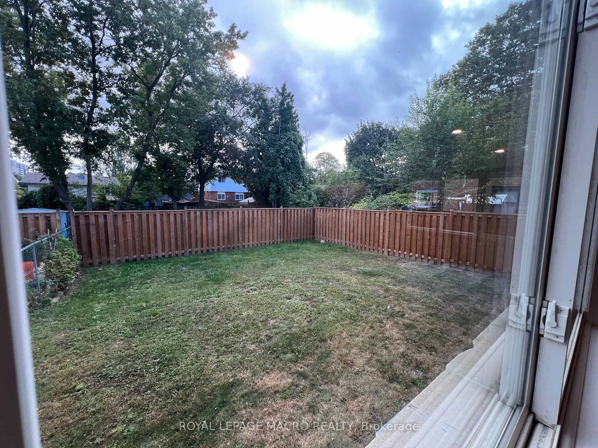 Photo 21 of 80 Delawana Drive, Hamilton, Riverdale — HOMEH