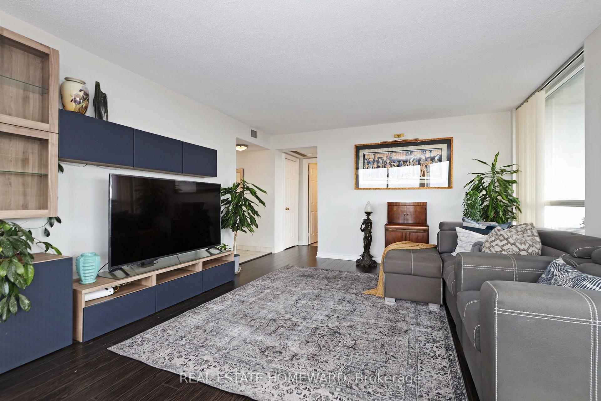 Photo 2 of Unit 1913, 4725 Sheppard Avenue E, Scarborough, Agincourt South-Malvern West — HOMEH