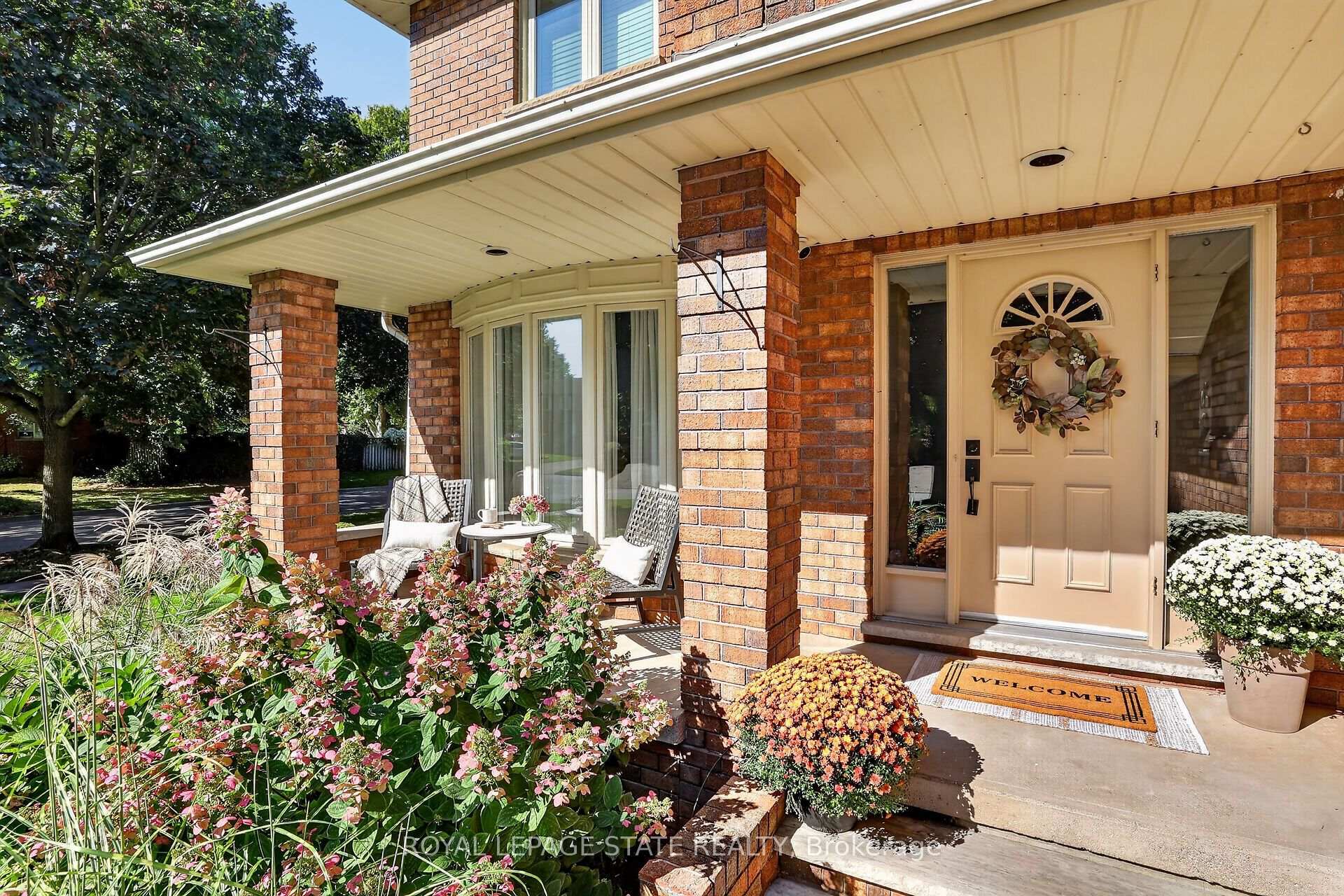 Photo 3 of 64 Driftwood Court, Grimsby, Grimsby East — HOMEH