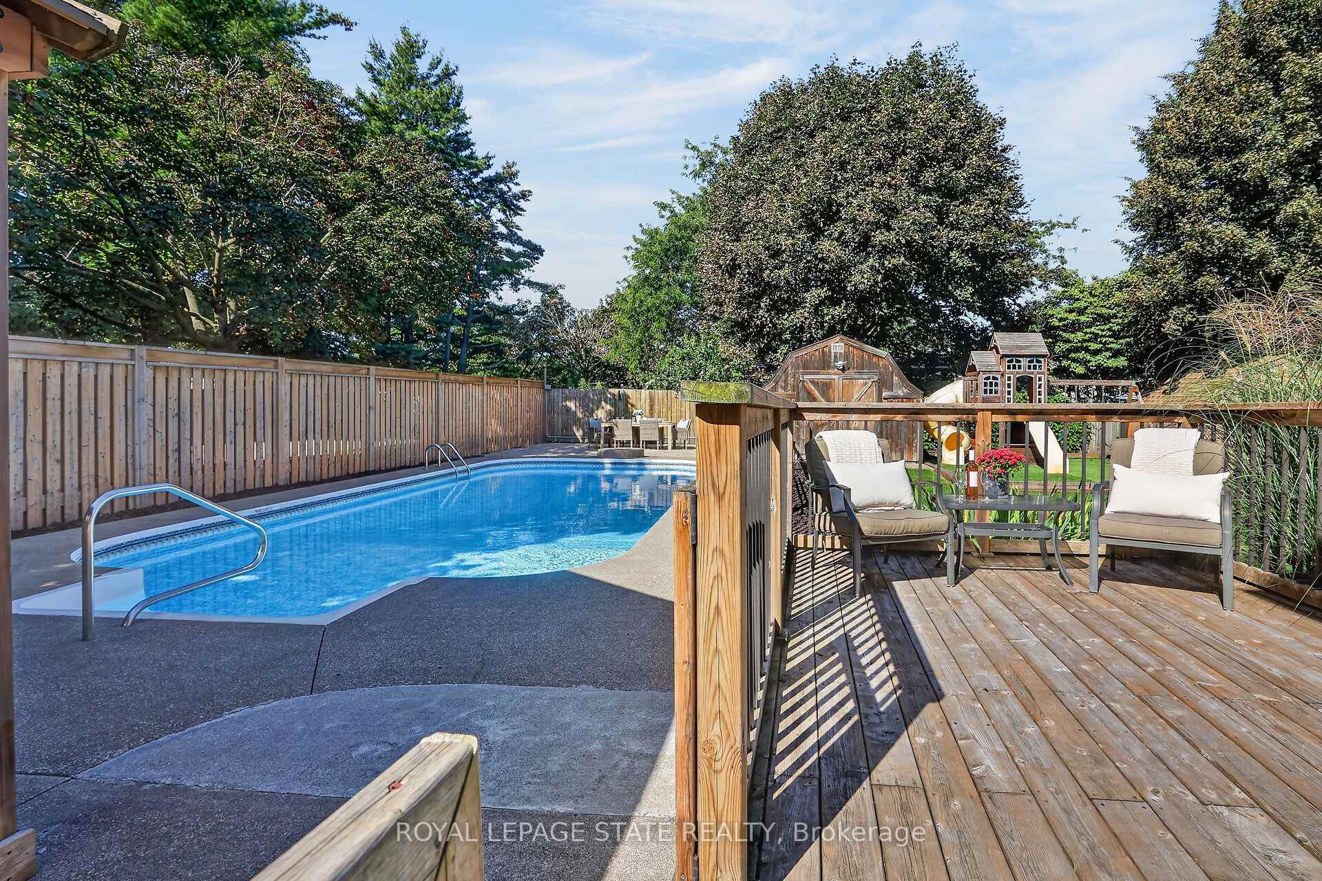 Photo 37 of 64 Driftwood Court, Grimsby, Grimsby East — HOMEH