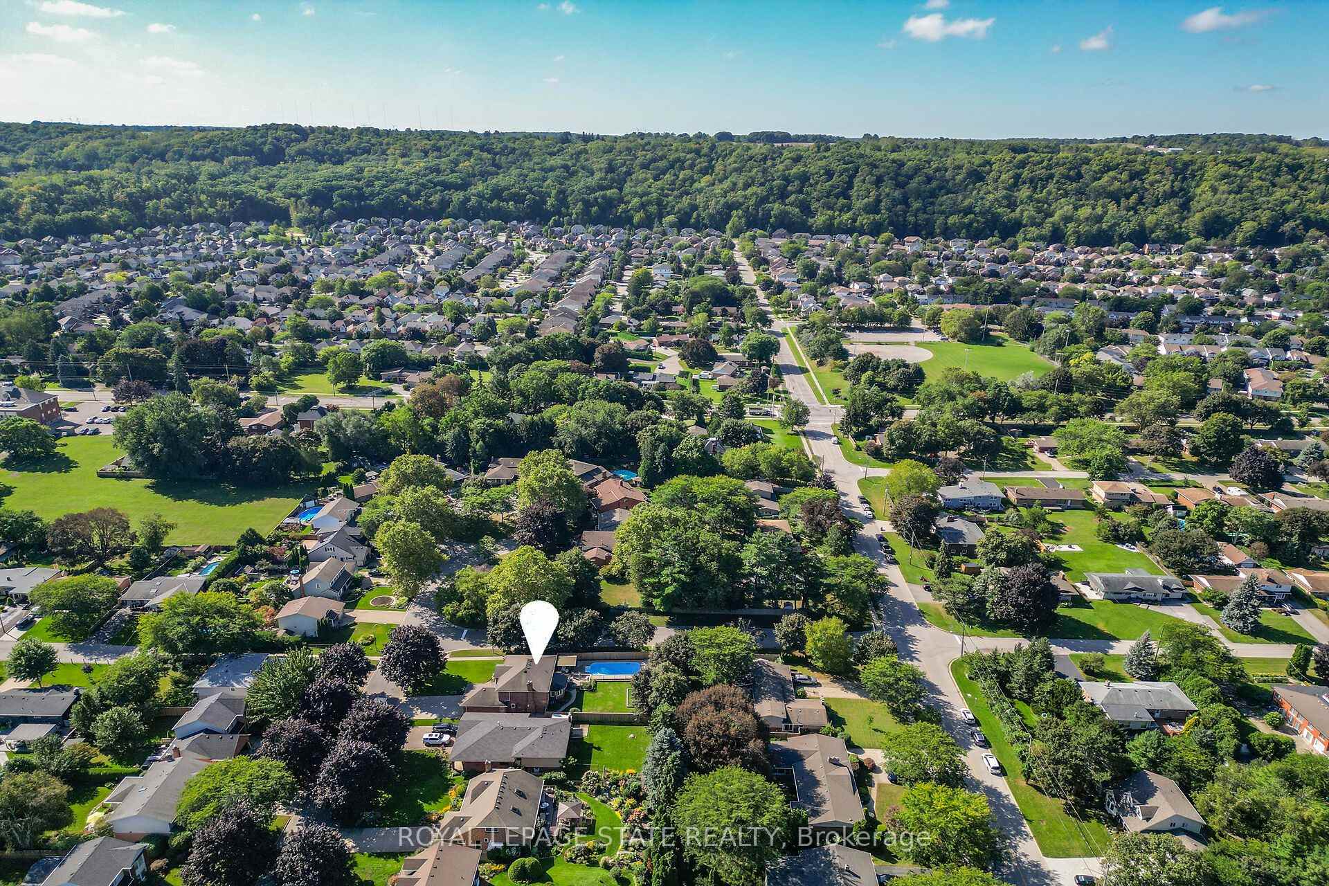 Photo 48 of 64 Driftwood Court, Grimsby, Grimsby East — HOMEH