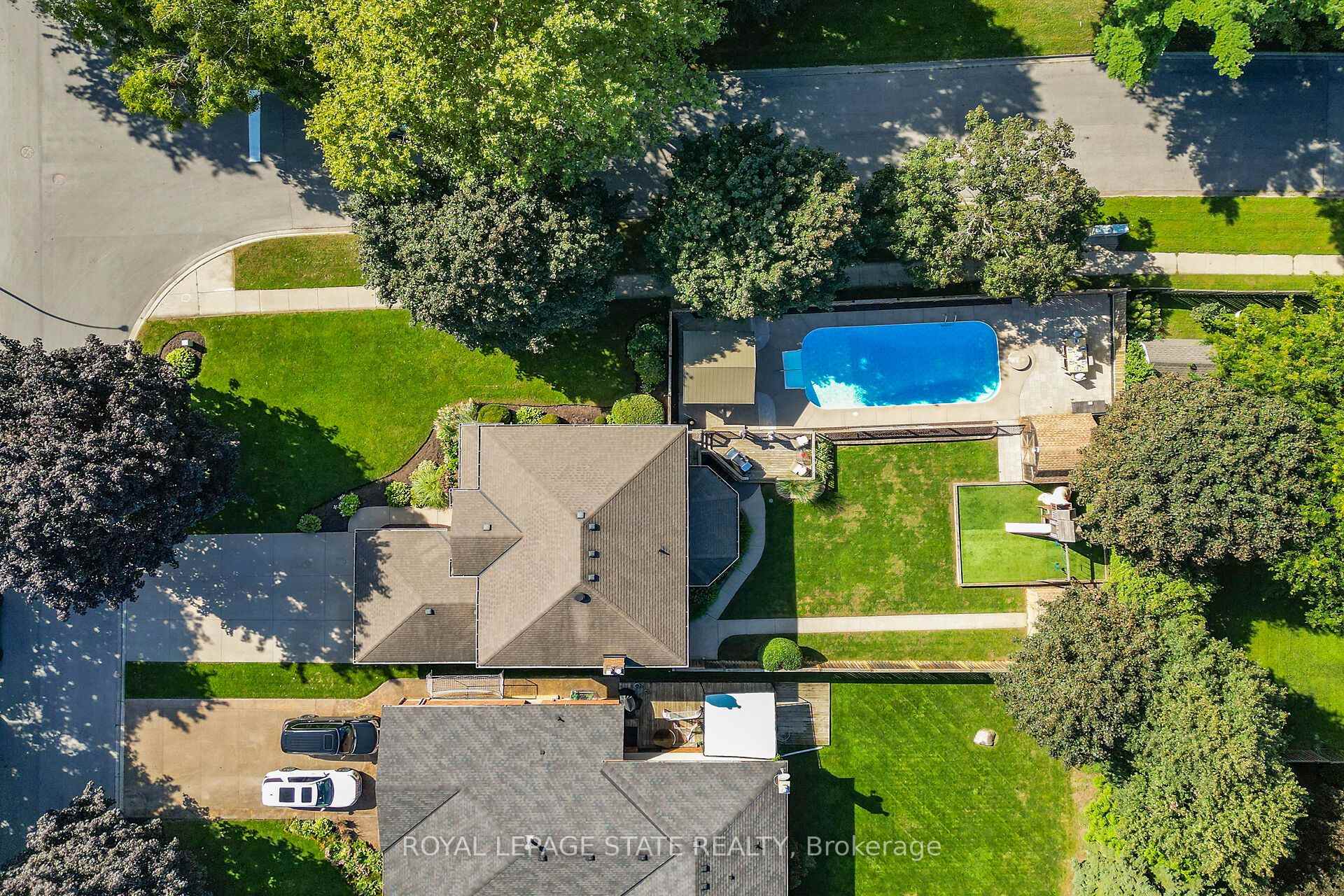 Photo 50 of 64 Driftwood Court, Grimsby, Grimsby East — HOMEH