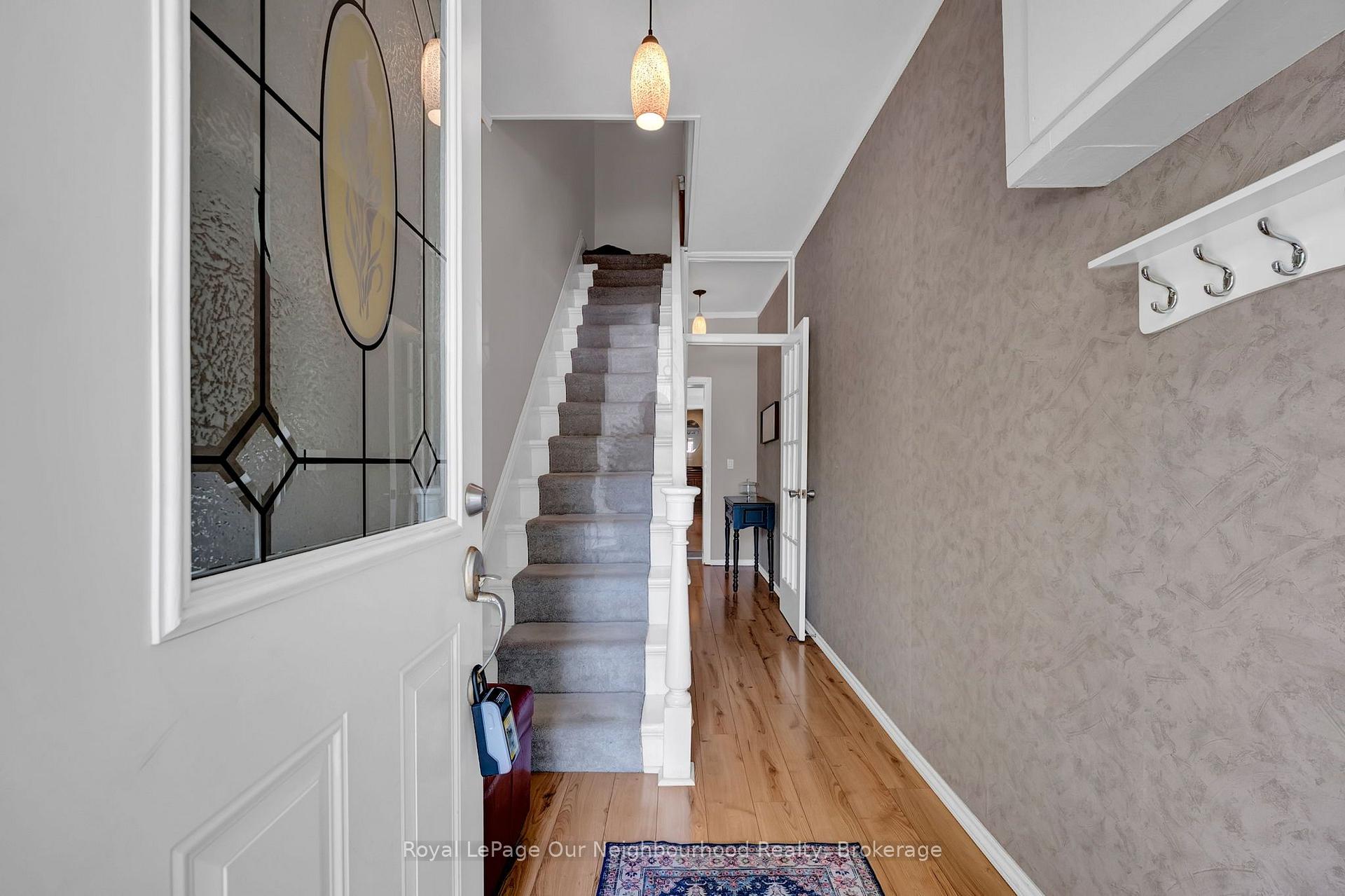 Photo 6 of 66 Wellington Street, Clarington, Bowmanville — HOMEH