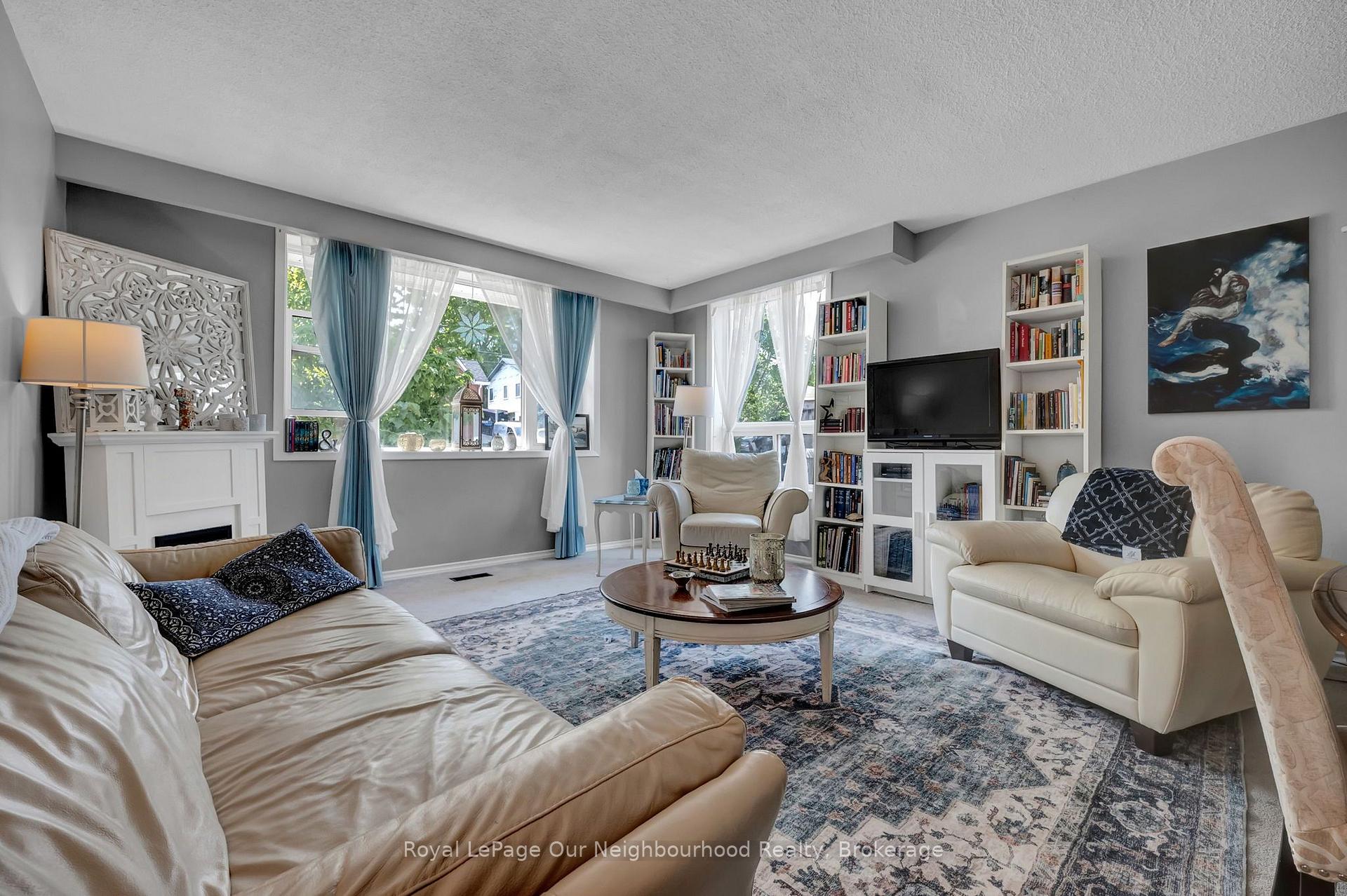 Photo 10 of 66 Wellington Street, Clarington, Bowmanville — HOMEH