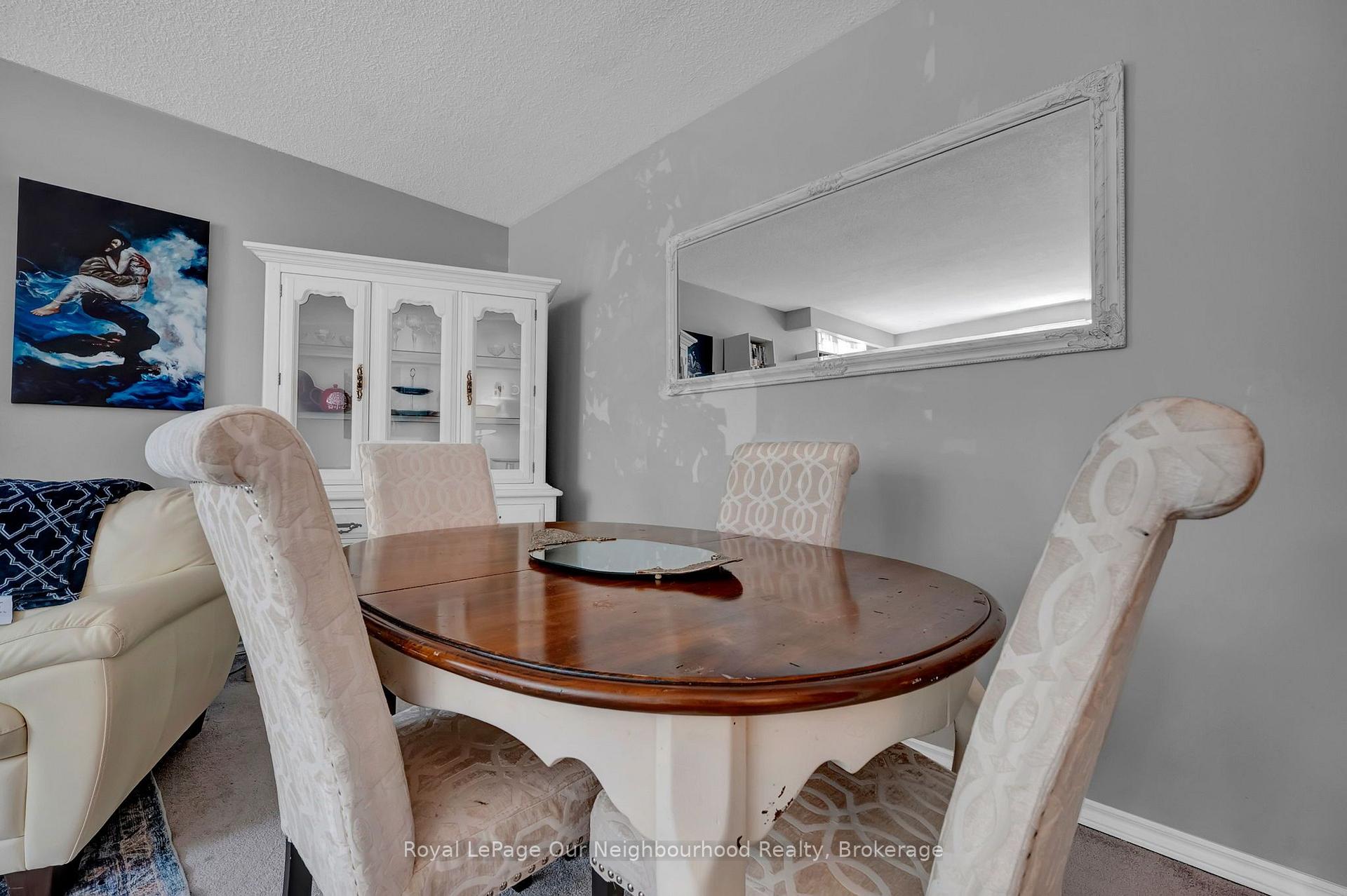 Photo 14 of 66 Wellington Street, Clarington, Bowmanville — HOMEH