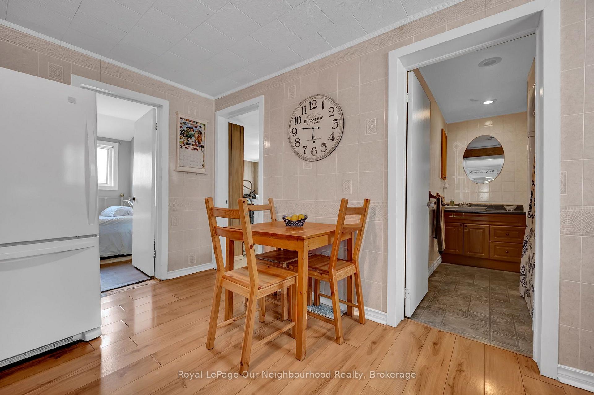 Photo 19 of 66 Wellington Street, Clarington, Bowmanville — HOMEH