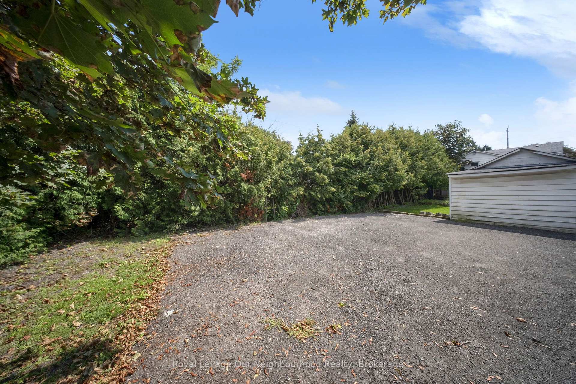 Photo 40 of 66 Wellington Street, Clarington, Bowmanville — HOMEH