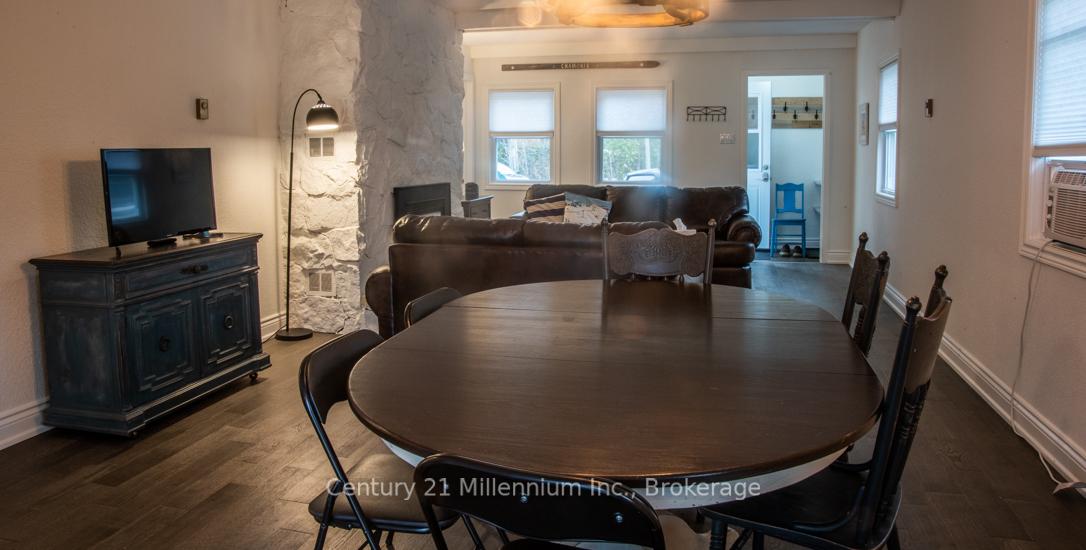Photo 5 of 114 Chamonix Crescent, Blue Mountains — HOMEH