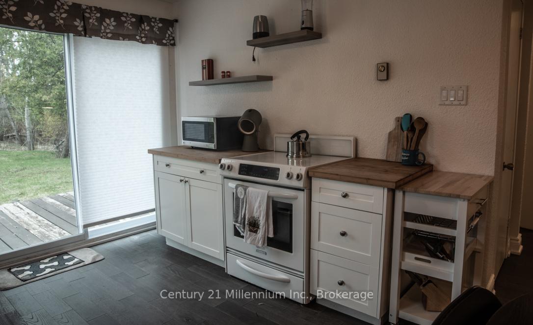 Photo 7 of 114 Chamonix Crescent, Blue Mountains — HOMEH