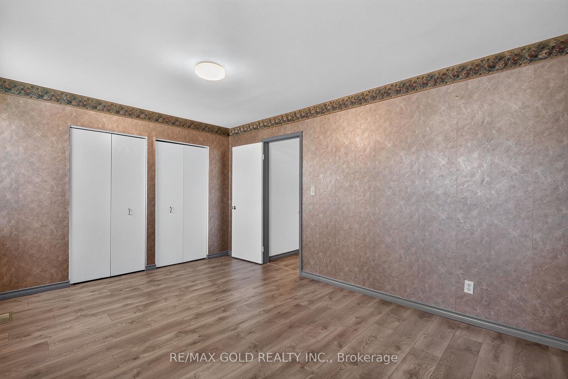 Photo 21 of 18 Esplanade Road, Brampton, Southgate — HOMEH