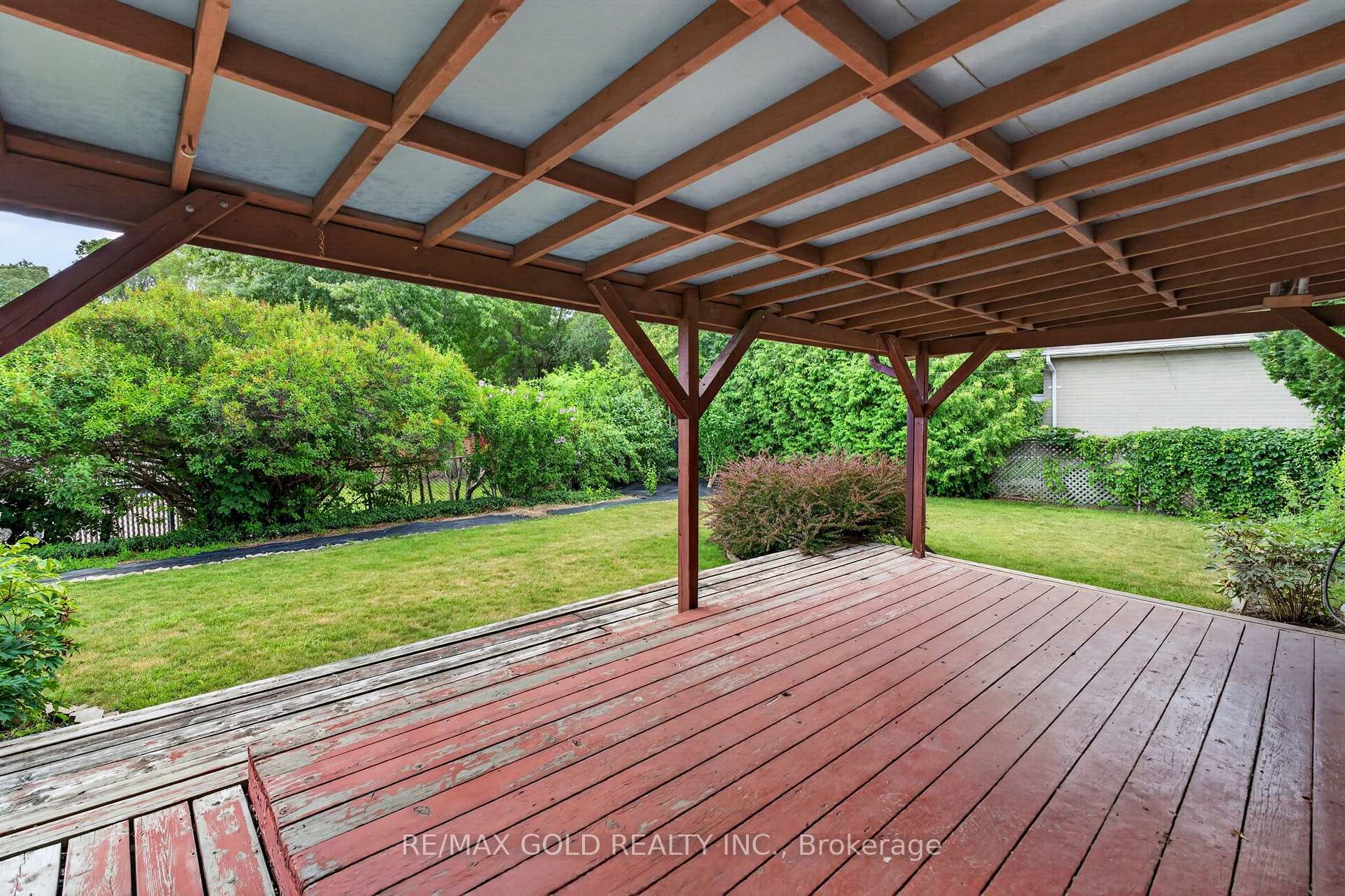 Photo 44 of 18 Esplanade Road, Brampton, Southgate — HOMEH