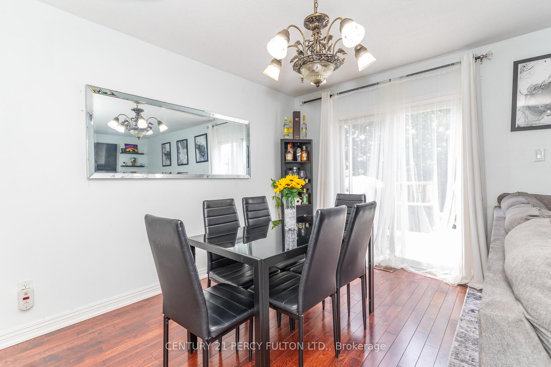 Photo 16 of 557 Cobblehill Drive, Oshawa, Pinecrest — HOMEH