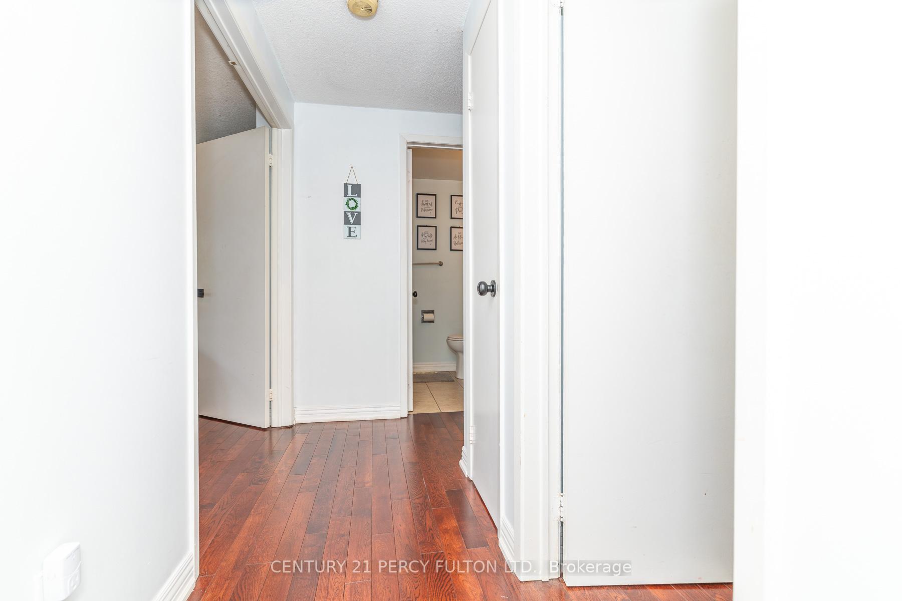 Photo 20 of 557 Cobblehill Drive, Oshawa, Pinecrest — HOMEH