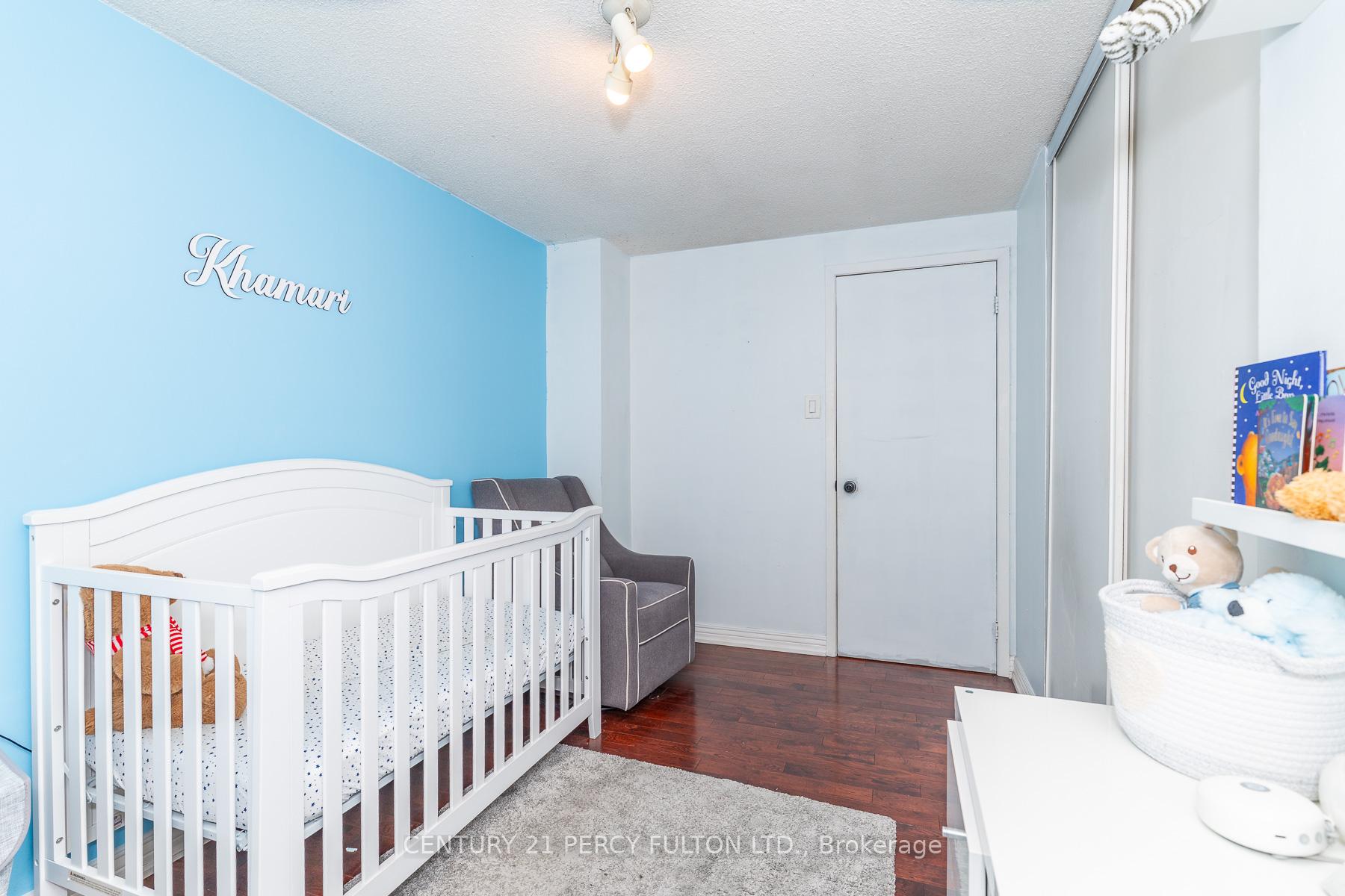 Photo 22 of 557 Cobblehill Drive, Oshawa, Pinecrest — HOMEH