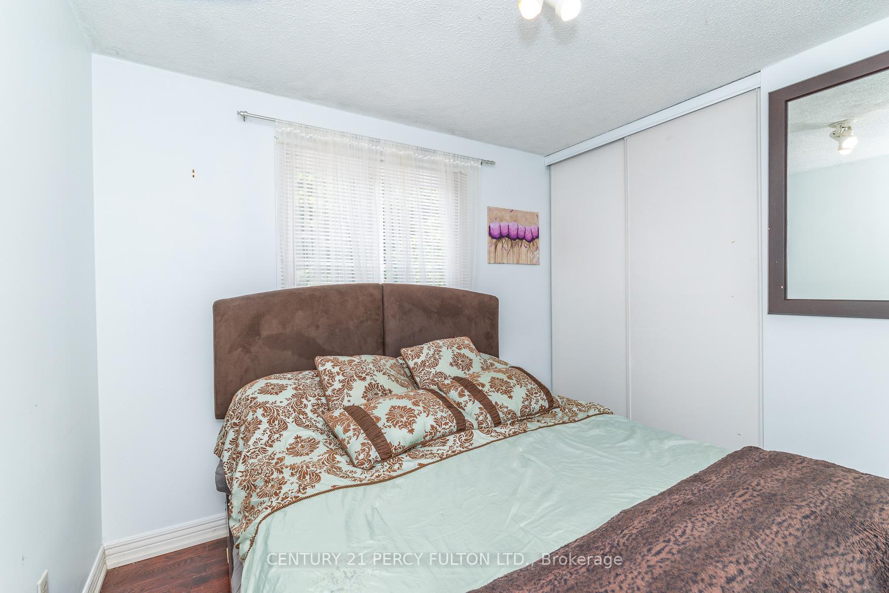 Photo 25 of 557 Cobblehill Drive, Oshawa, Pinecrest — HOMEH