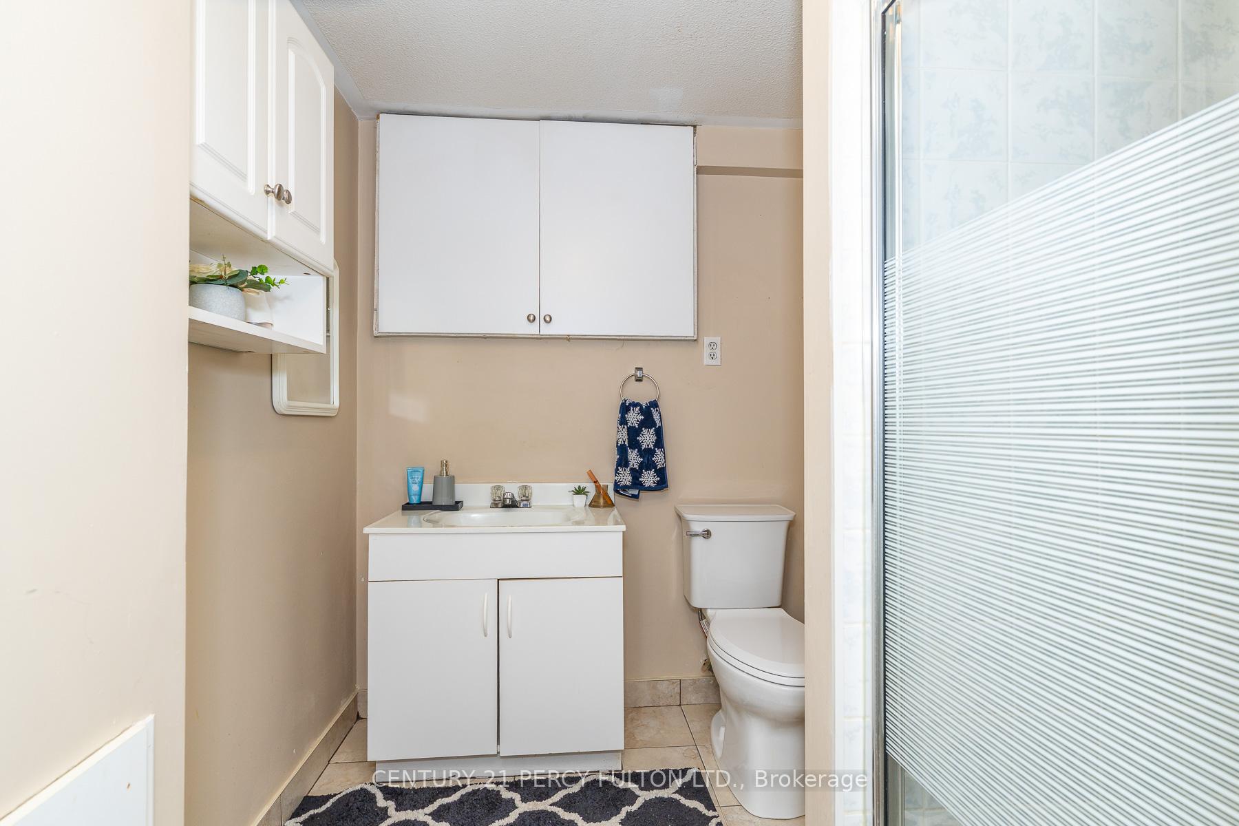 Photo 37 of 557 Cobblehill Drive, Oshawa, Pinecrest — HOMEH