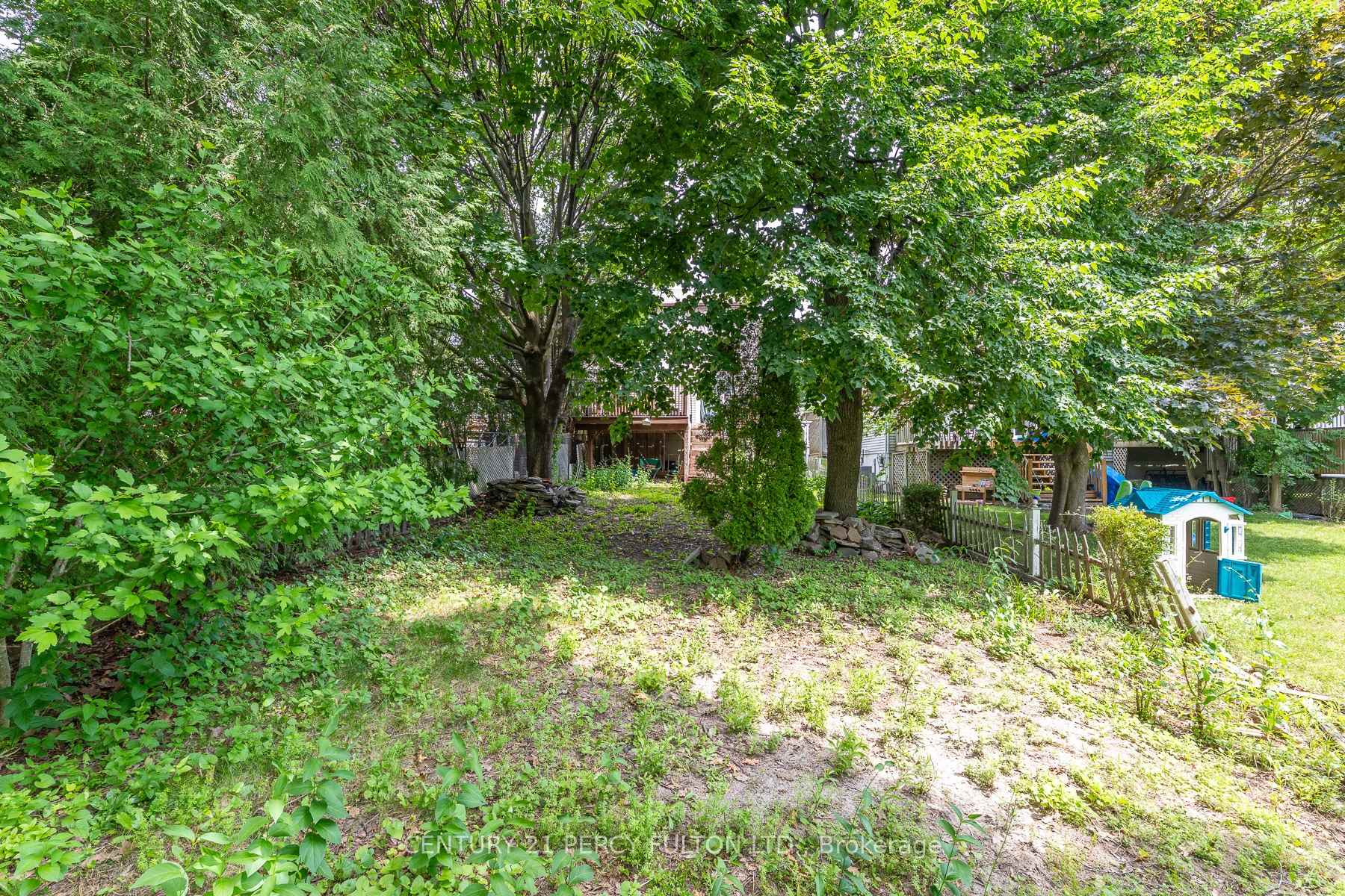 Photo 42 of 557 Cobblehill Drive, Oshawa, Pinecrest — HOMEH