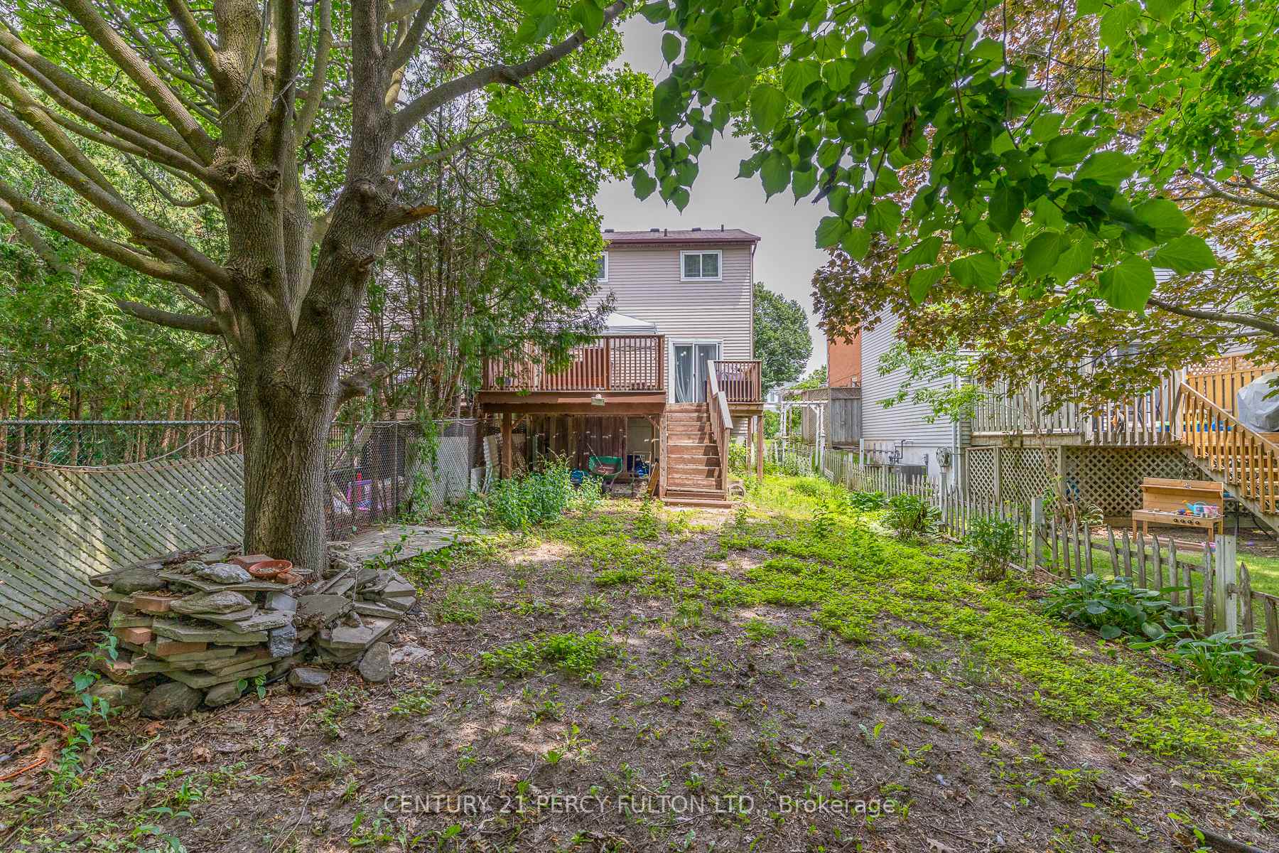 Photo 43 of 557 Cobblehill Drive, Oshawa, Pinecrest — HOMEH