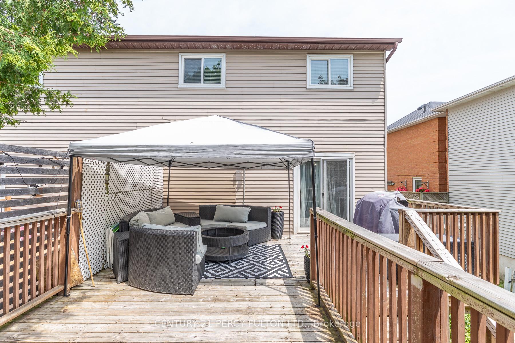 Photo 46 of 557 Cobblehill Drive, Oshawa, Pinecrest — HOMEH