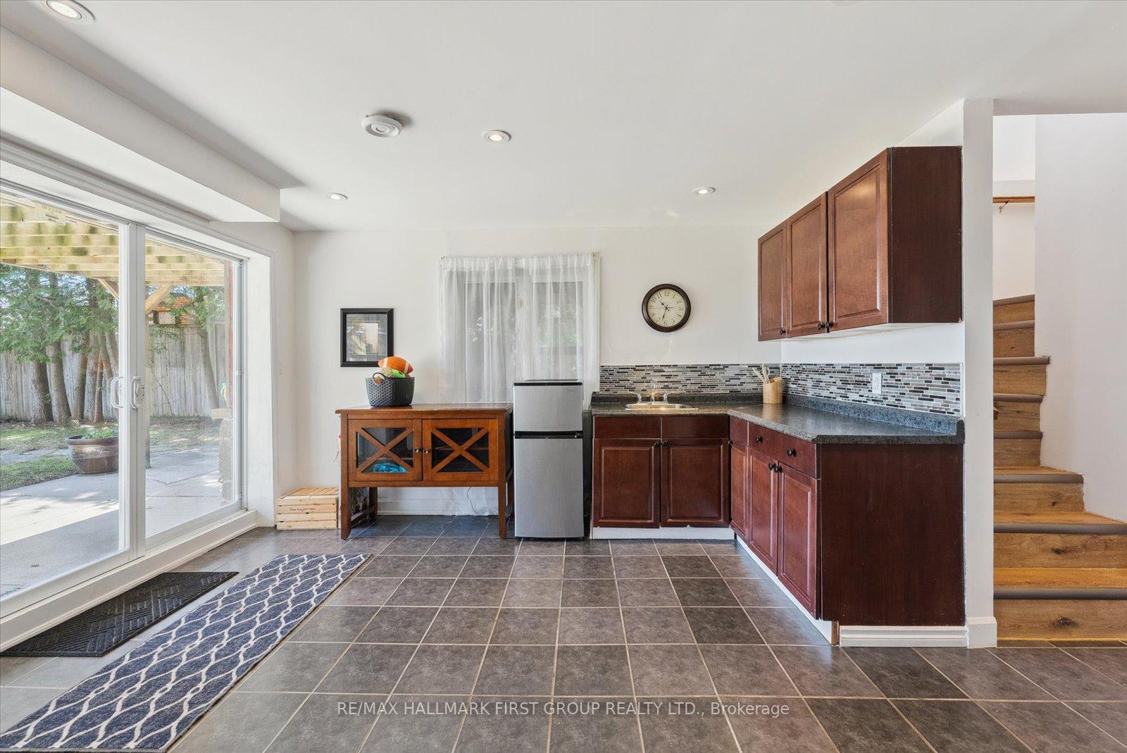 Photo 19 of 2807 Lakeside Drive, Severn, West Shore — HOMEH