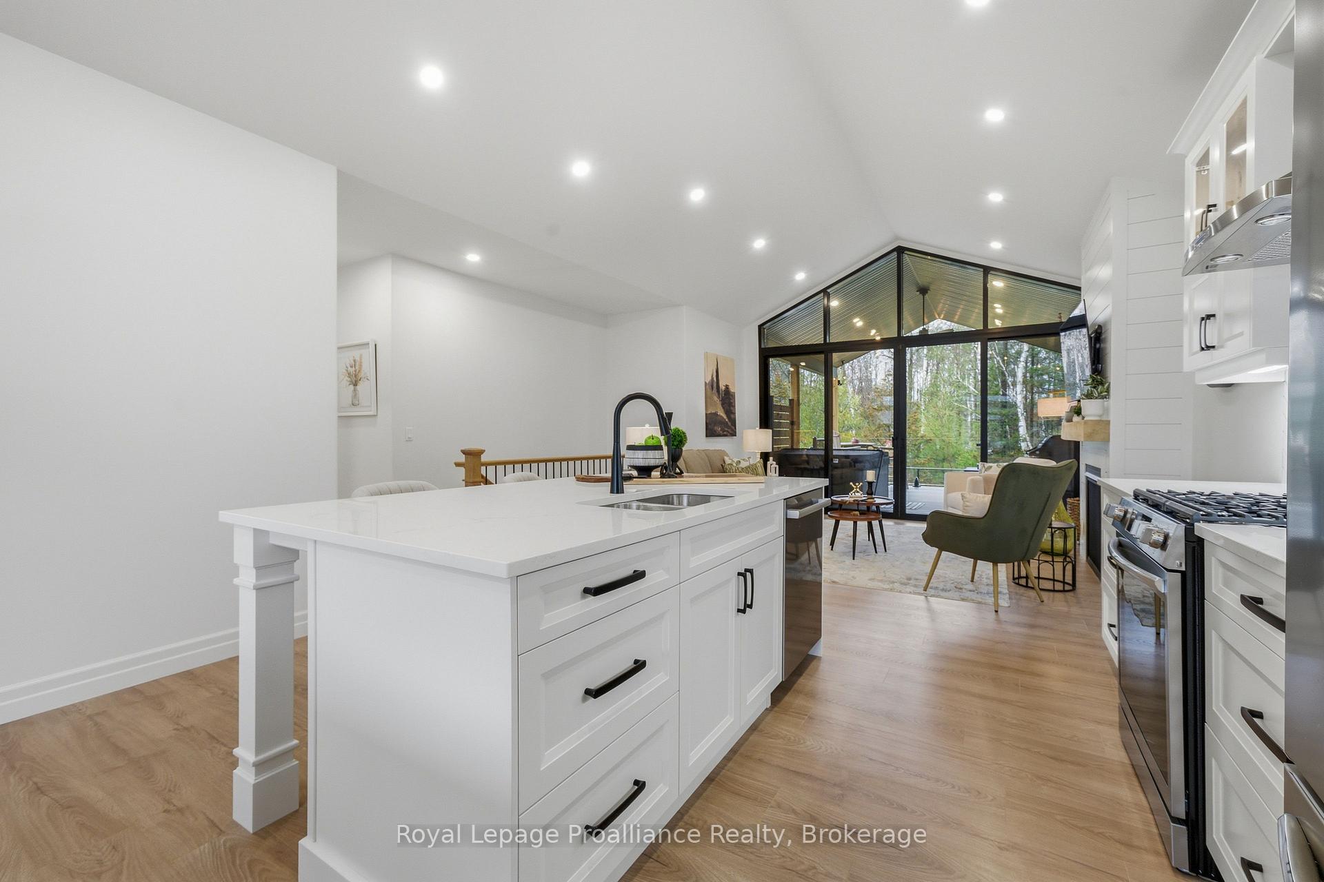 Photo 12 of 48 Deerview Drive, Quinte West, Murray Ward — HOMEH