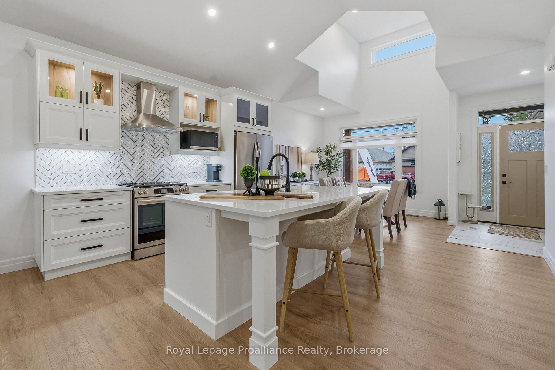 Photo 13 of 48 Deerview Drive, Quinte West, Murray Ward — HOMEH