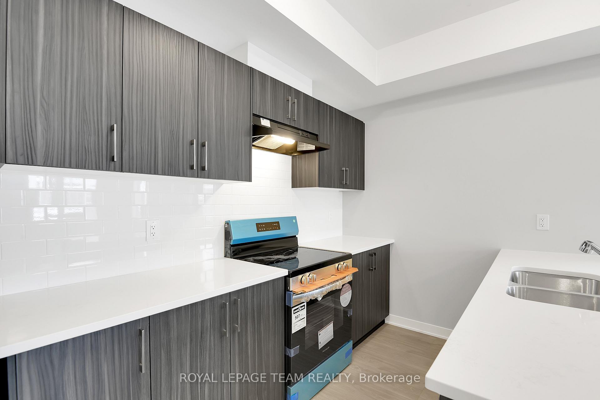 Photo 13 of 514 Lillian Freiman Pvt, Ottawa, Barrhaven - Half Moon Bay — HOMEH