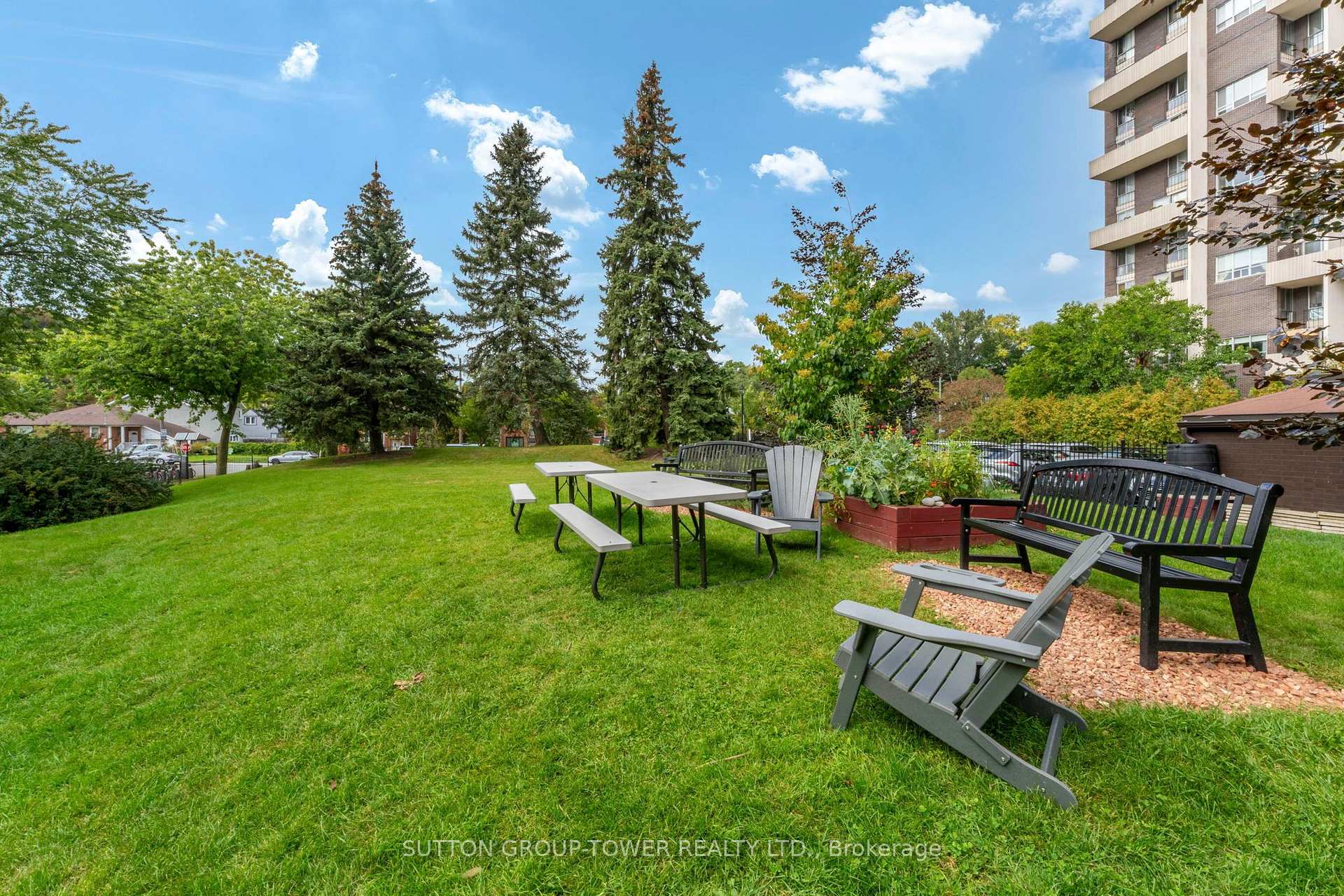 Photo 32 of Unit 319, 35 Ormskirk Avenue, Toronto, High Park-Swansea — HOMEH
