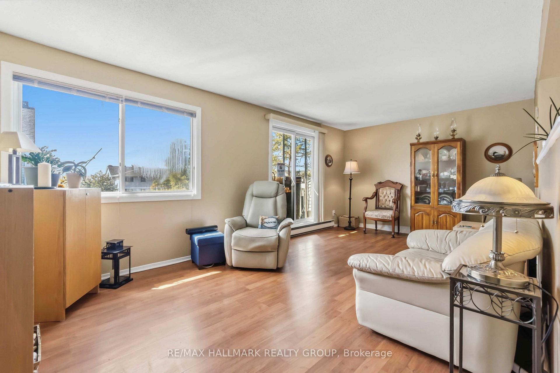 Photo 6 of Unit 400, 218 Viewmount Drive, Ottawa, Borden Farm/Stewart Farm/Carleton Heights/Parkwood Hills — HOMEH