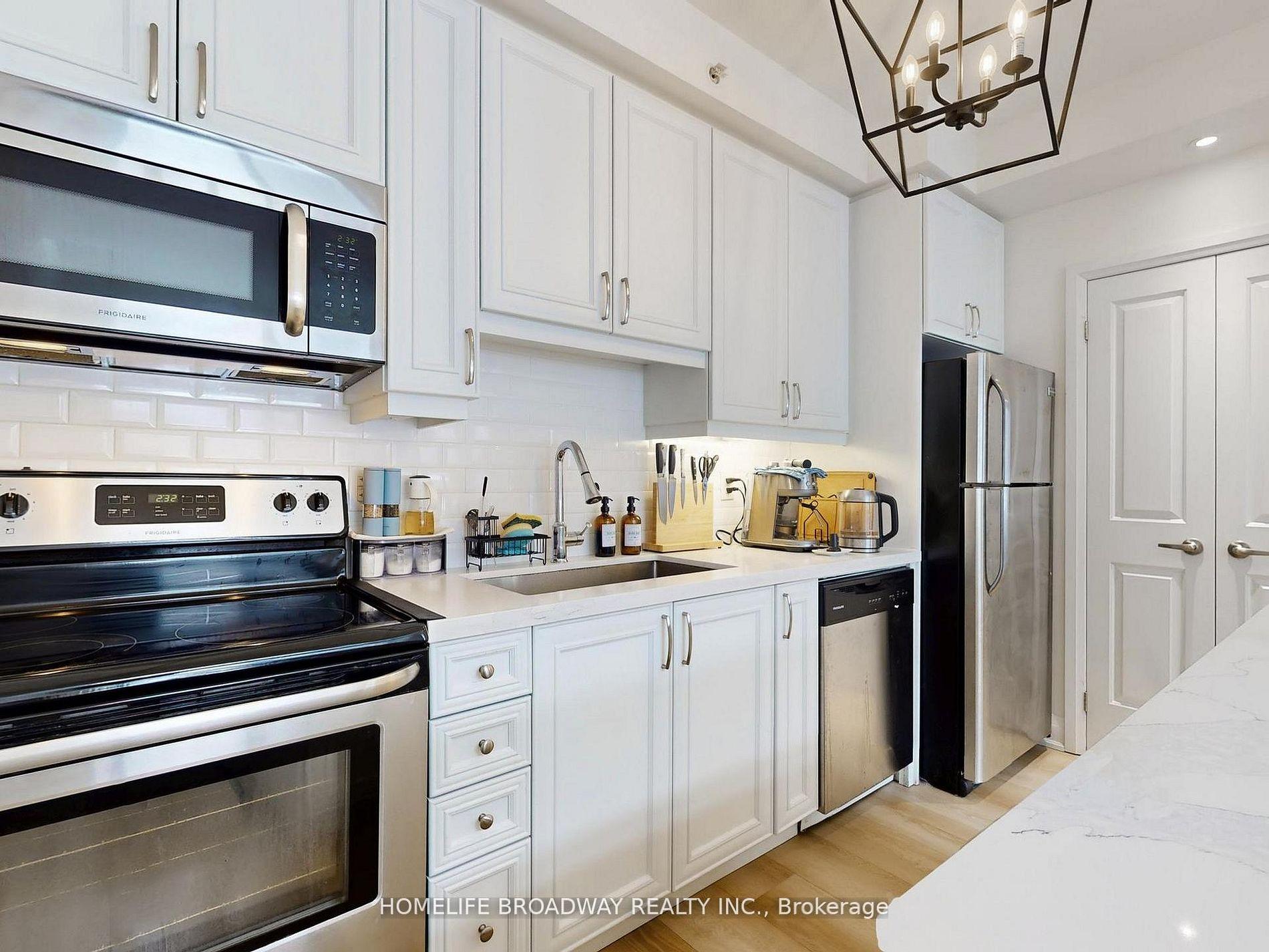 Photo 12 of Unit 112, 24 Woodstream Boulevard, Vaughan, Vaughan Grove — HOMEH