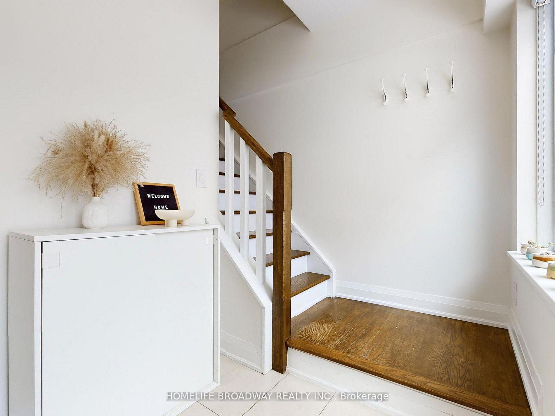 Photo 17 of Unit 112, 24 Woodstream Boulevard, Vaughan, Vaughan Grove — HOMEH